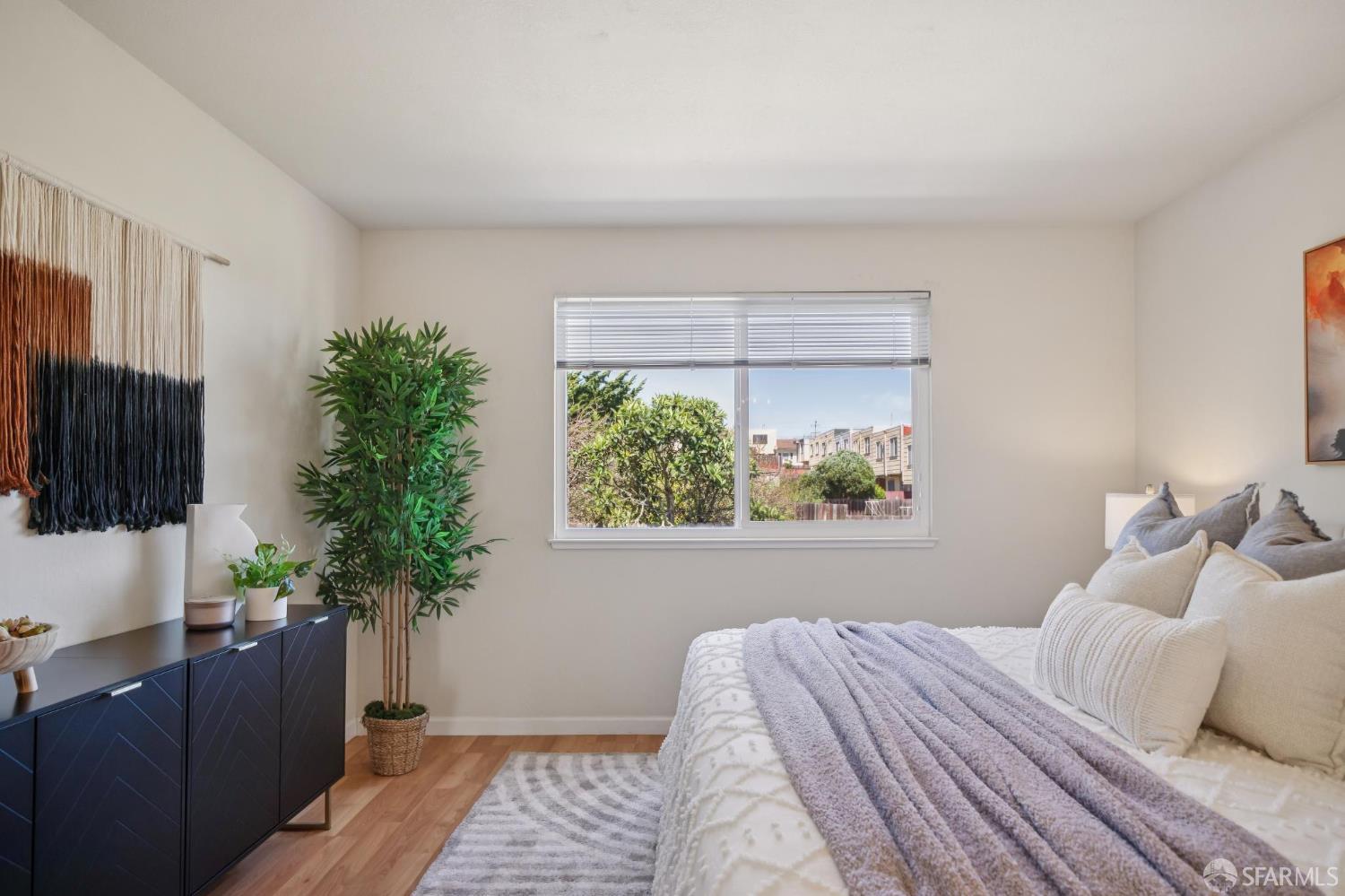 Detail Gallery Image 29 of 64 For 1226 Felton St, San Francisco,  CA 94134 - 5 Beds | 3 Baths