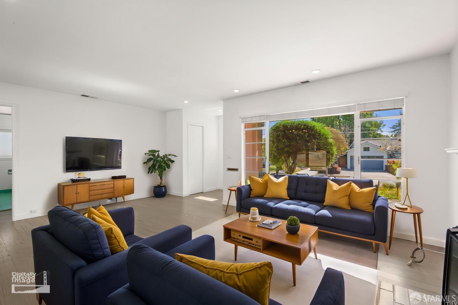 Detail Gallery Image 14 of 54 For 108 Inner Cir, Redwood City,  CA 94062 - 2 Beds | 1 Baths