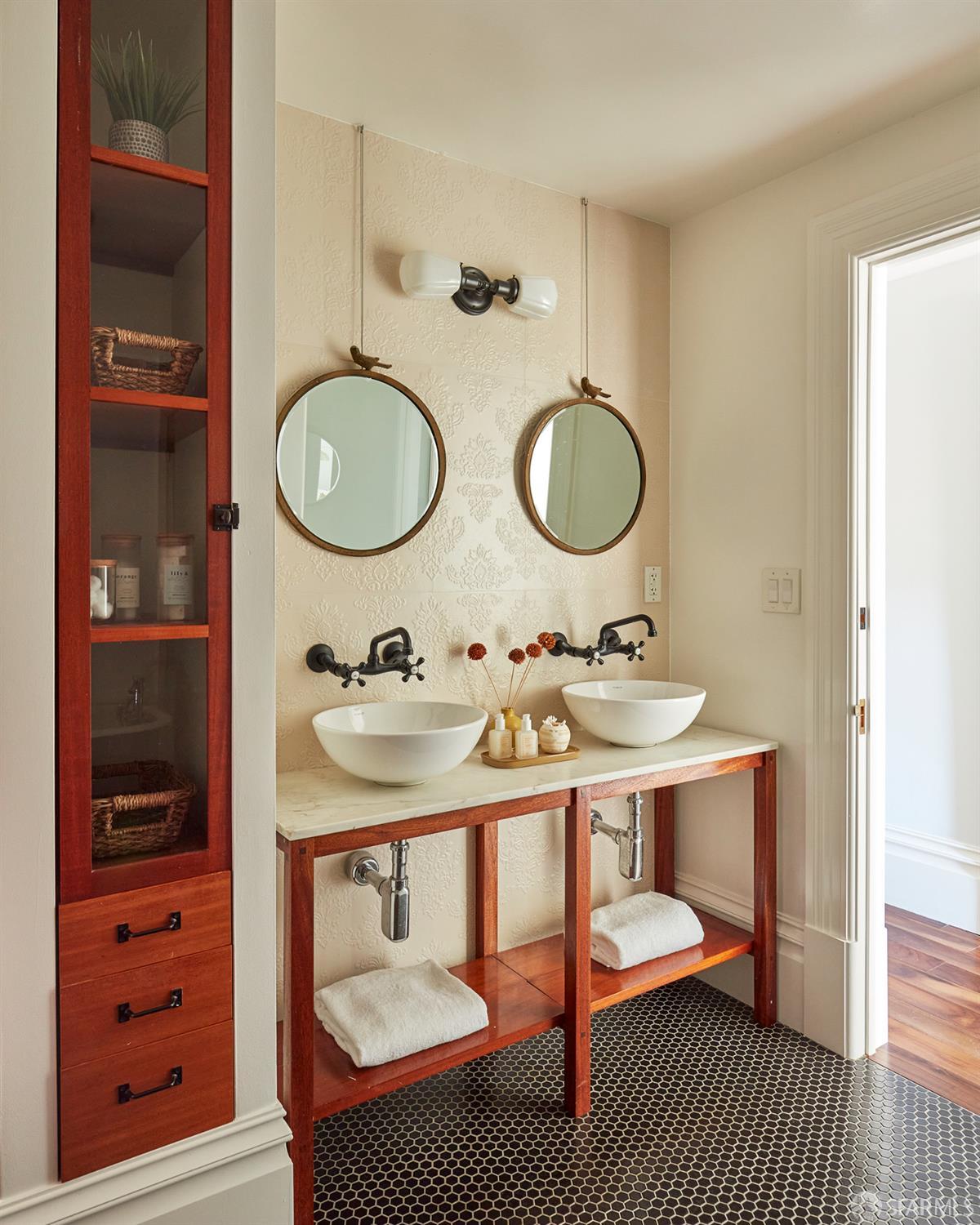 Detail Gallery Image 26 of 29 For 214 Prospect Ave, San Francisco,  CA 94110 - 3 Beds | 2 Baths