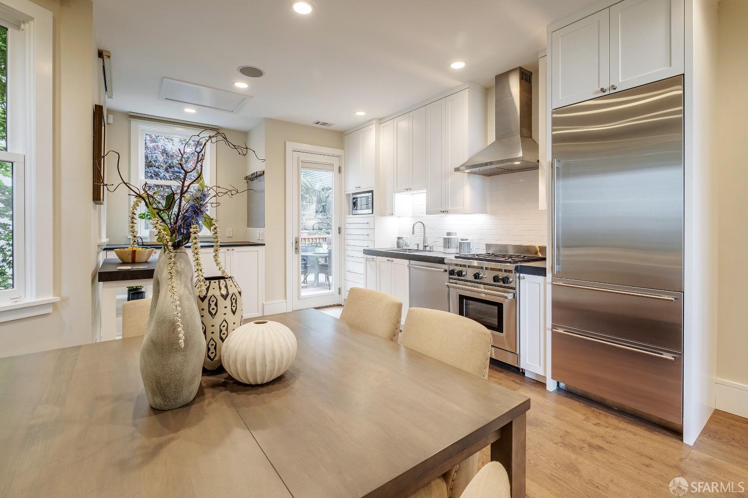 Detail Gallery Image 26 of 43 For 1041 Filbert St, San Francisco,  CA 94133 - 2 Beds | 1/1 Baths