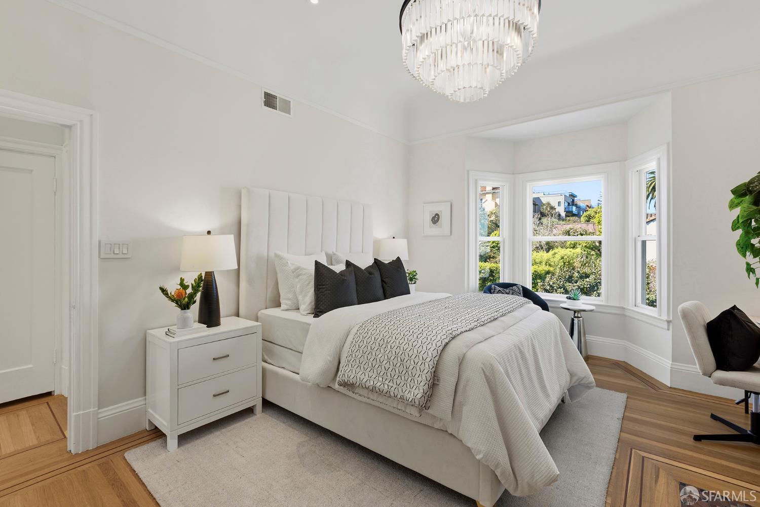 Detail Gallery Image 30 of 61 For 3036 Pierce St, San Francisco,  CA 94123 - 3 Beds | 2 Baths