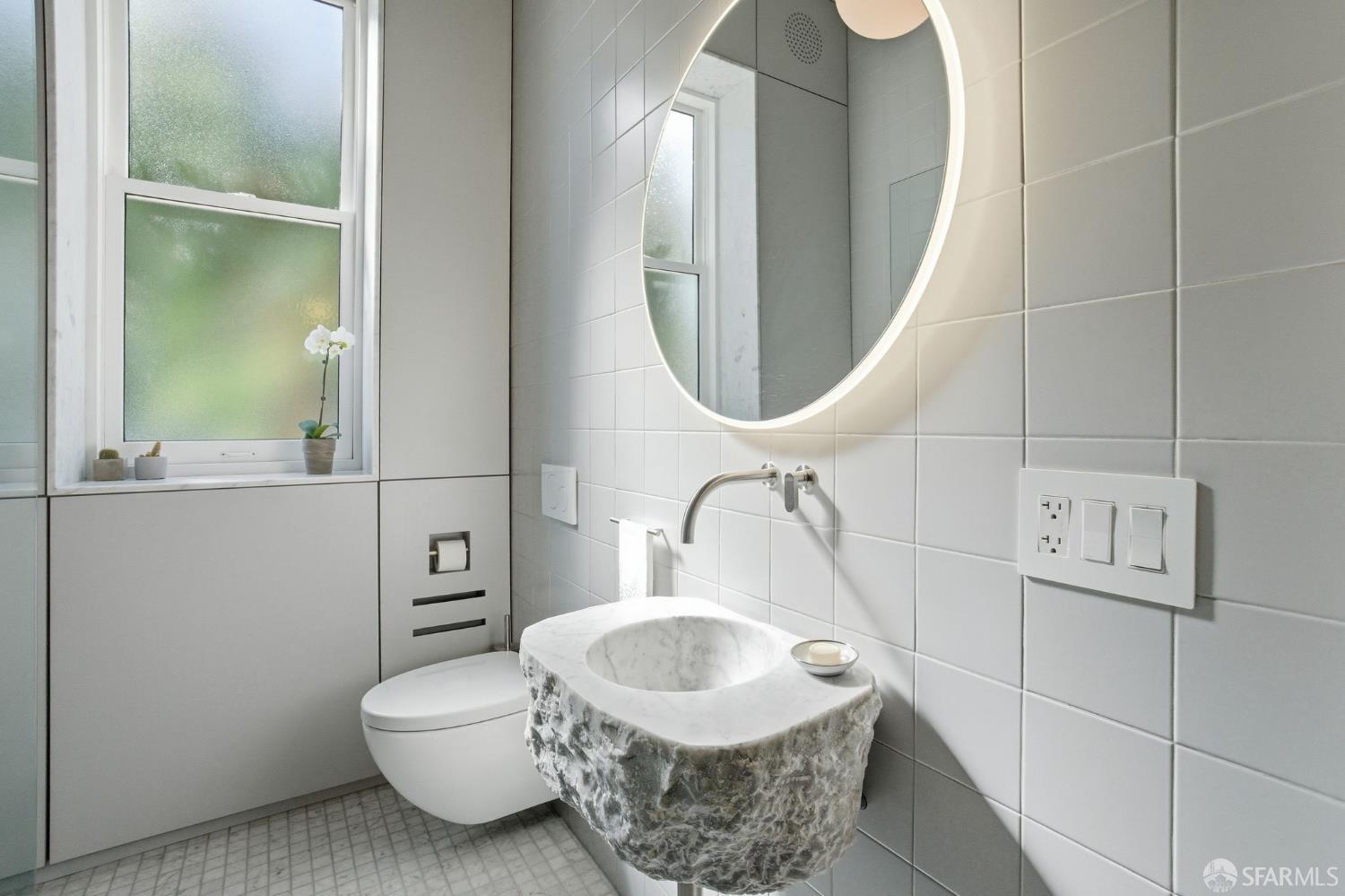 Detail Gallery Image 17 of 32 For 2698 Sutter St, San Francisco,  CA 94115 - 2 Beds | 1/1 Baths