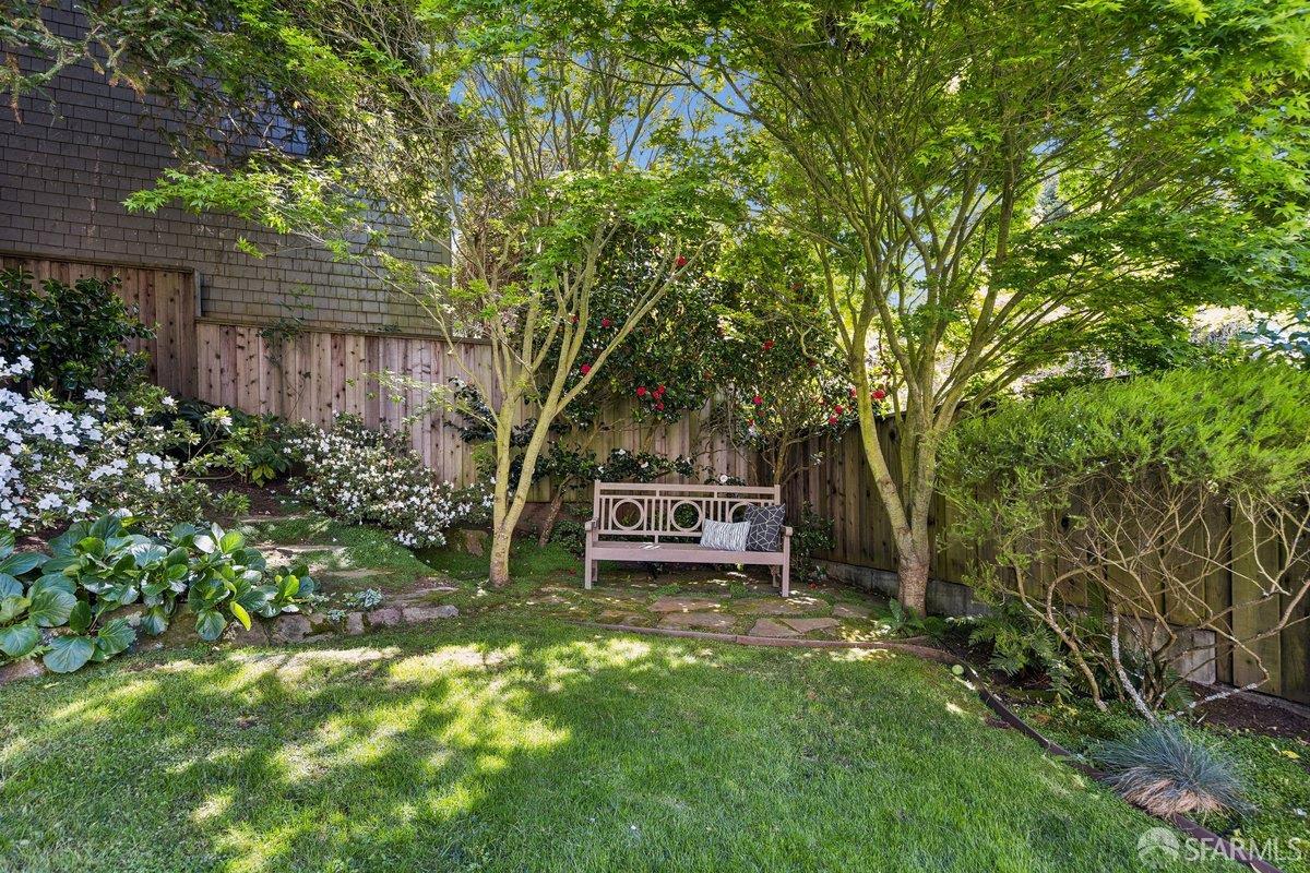 Detail Gallery Image 25 of 76 For 2649 Green St, San Francisco,  CA 94123 - 6 Beds | 6/1 Baths