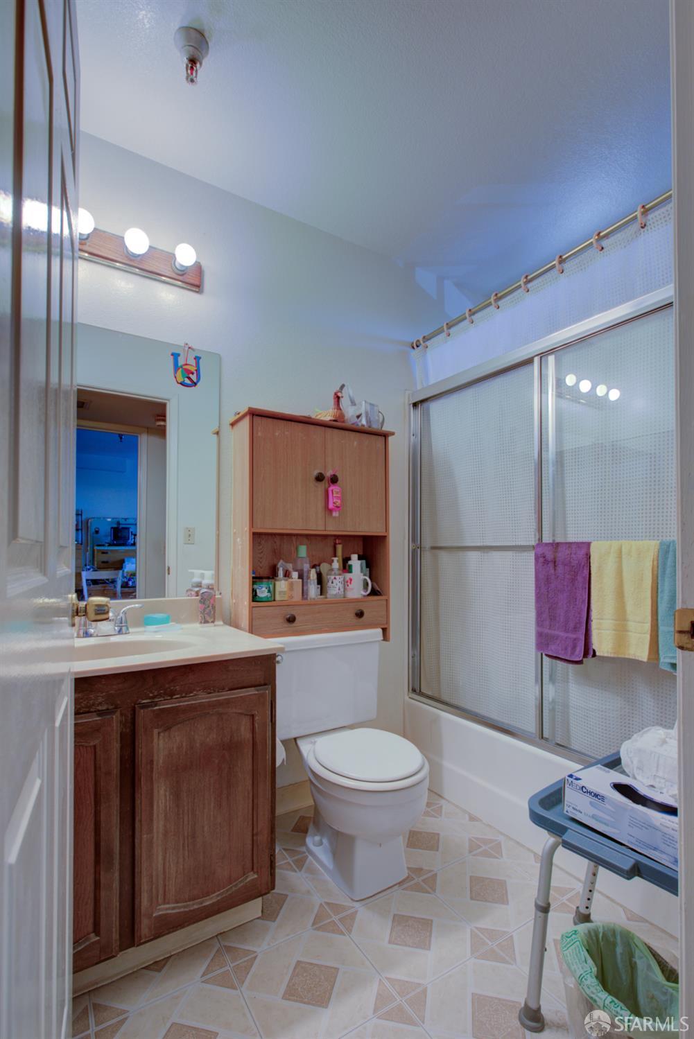 Detail Gallery Image 16 of 22 For 711 S Bayshore Blvd #10,  San Mateo,  CA 94401 - 1 Beds | 1 Baths