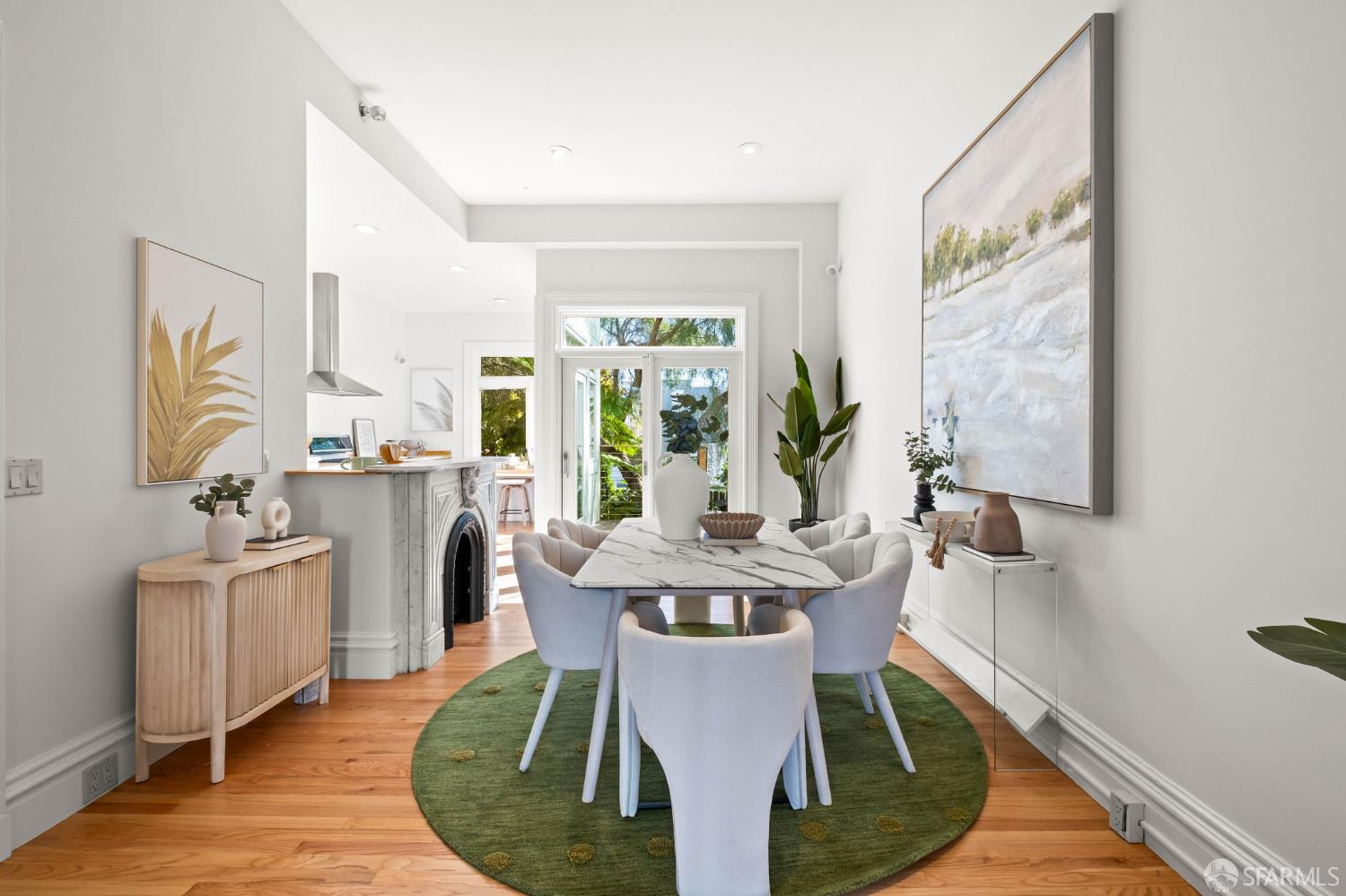 Detail Gallery Image 5 of 59 For 569 Capp St, San Francisco,  CA 94110 - – Beds | – Baths