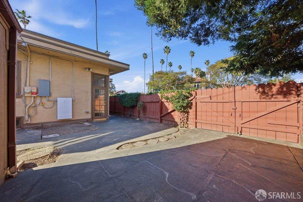 Detail Gallery Image 63 of 82 For 1208 Martin Ave, San Jose,  CA 95126 - 2 Beds | 2 Baths