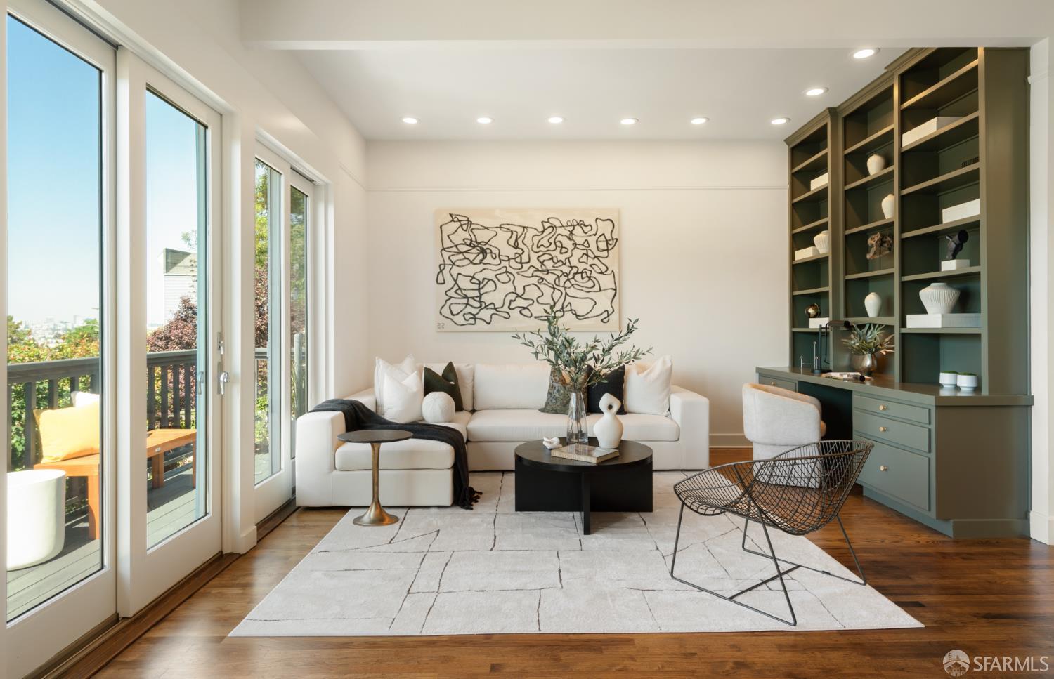 Detail Gallery Image 5 of 29 For 112 Lundys Ln, San Francisco,  CA 94110 - 1 Beds | 1 Baths