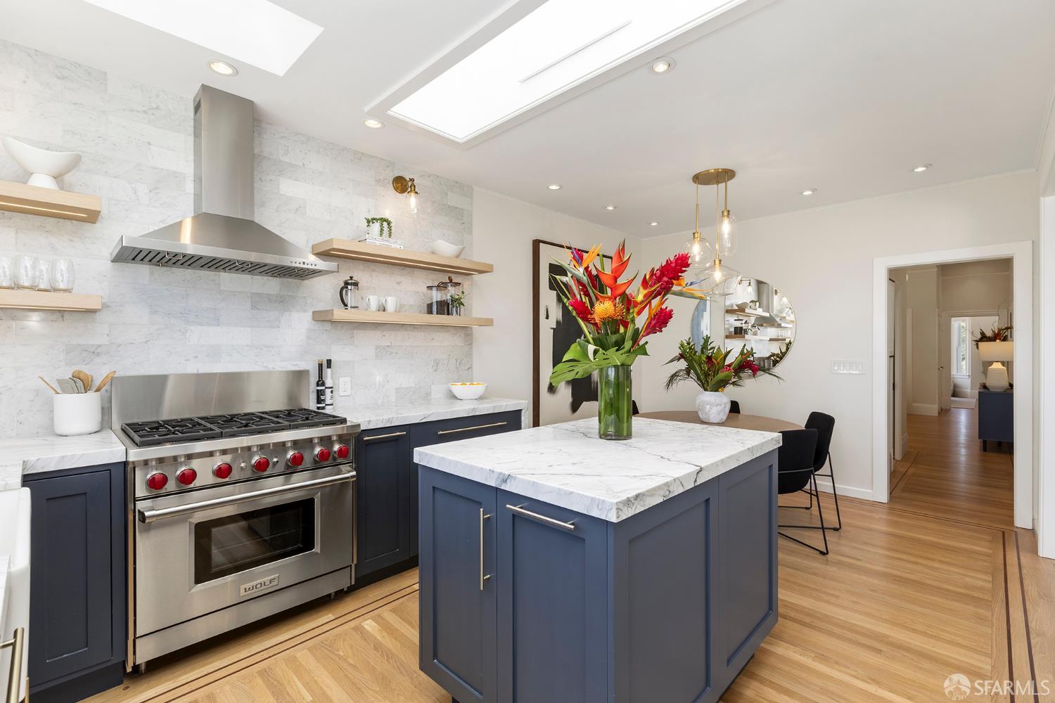 Detail Gallery Image 7 of 61 For 3036 Pierce St, San Francisco,  CA 94123 - 3 Beds | 2 Baths