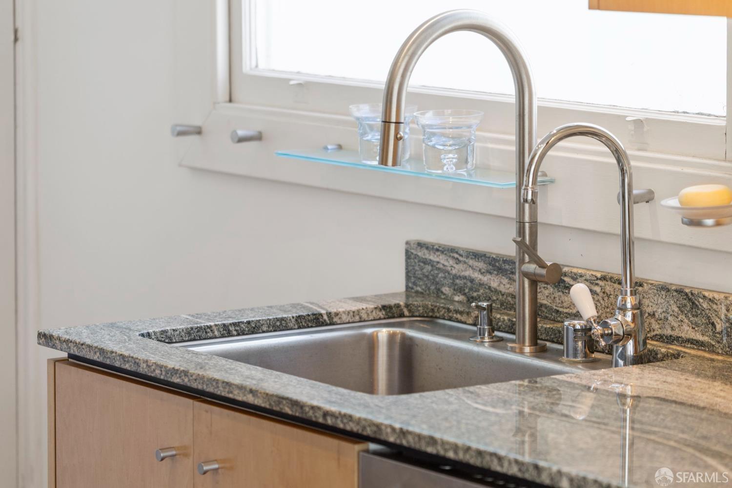 Detail Gallery Image 40 of 64 For 1360 Montgomery St #2,  San Francisco,  CA 94133 - 1 Beds | 1 Baths