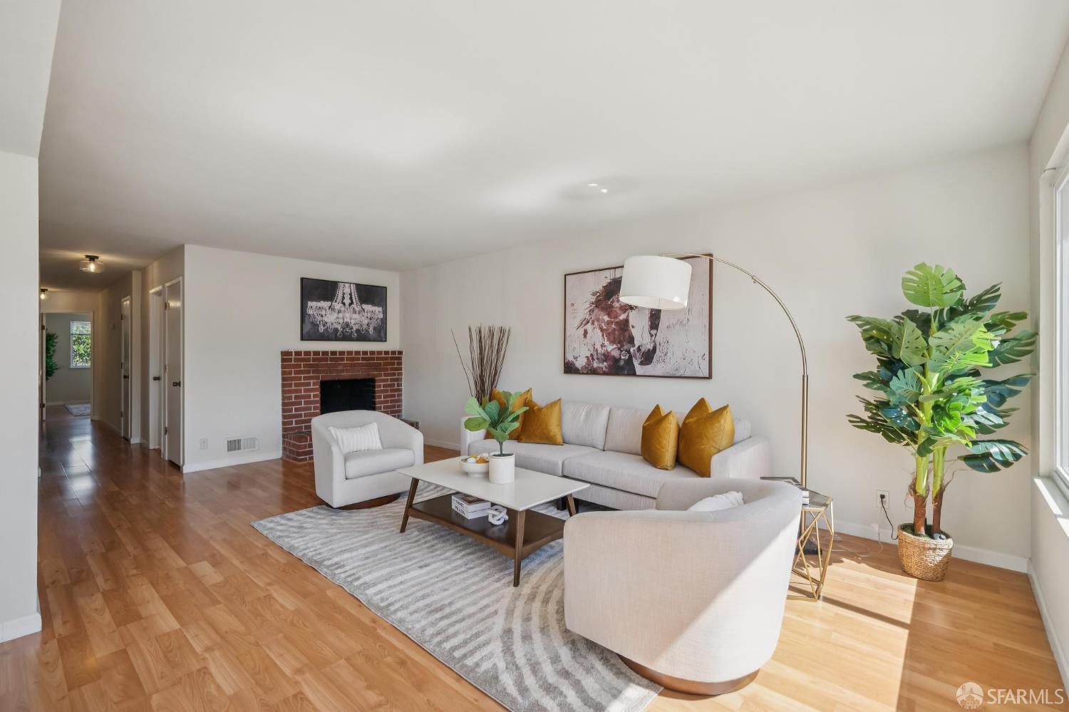 Detail Gallery Image 7 of 64 For 1226 Felton St, San Francisco,  CA 94134 - 5 Beds | 3 Baths