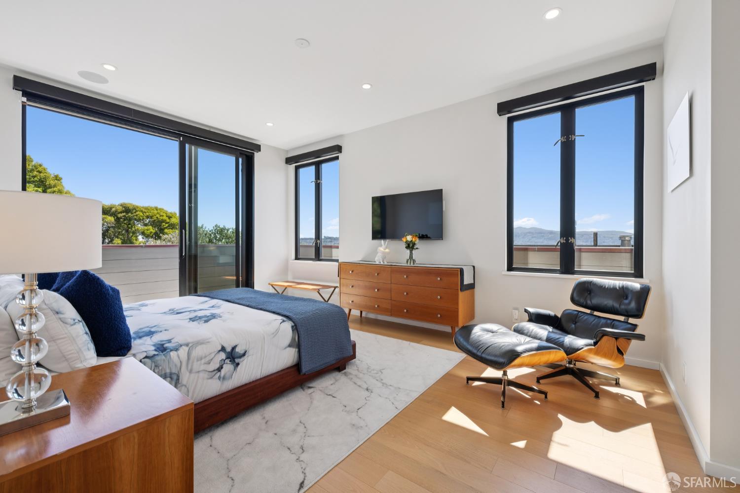 Detail Gallery Image 32 of 56 For 55 Hiliritas Ave, San Francisco,  CA 94131 - 4 Beds | 3/1 Baths