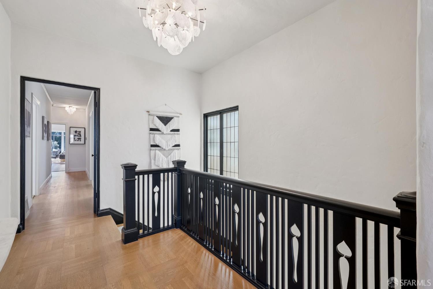 Detail Gallery Image 5 of 62 For 2335 Bay St, San Francisco,  CA 94123 - – Beds | – Baths