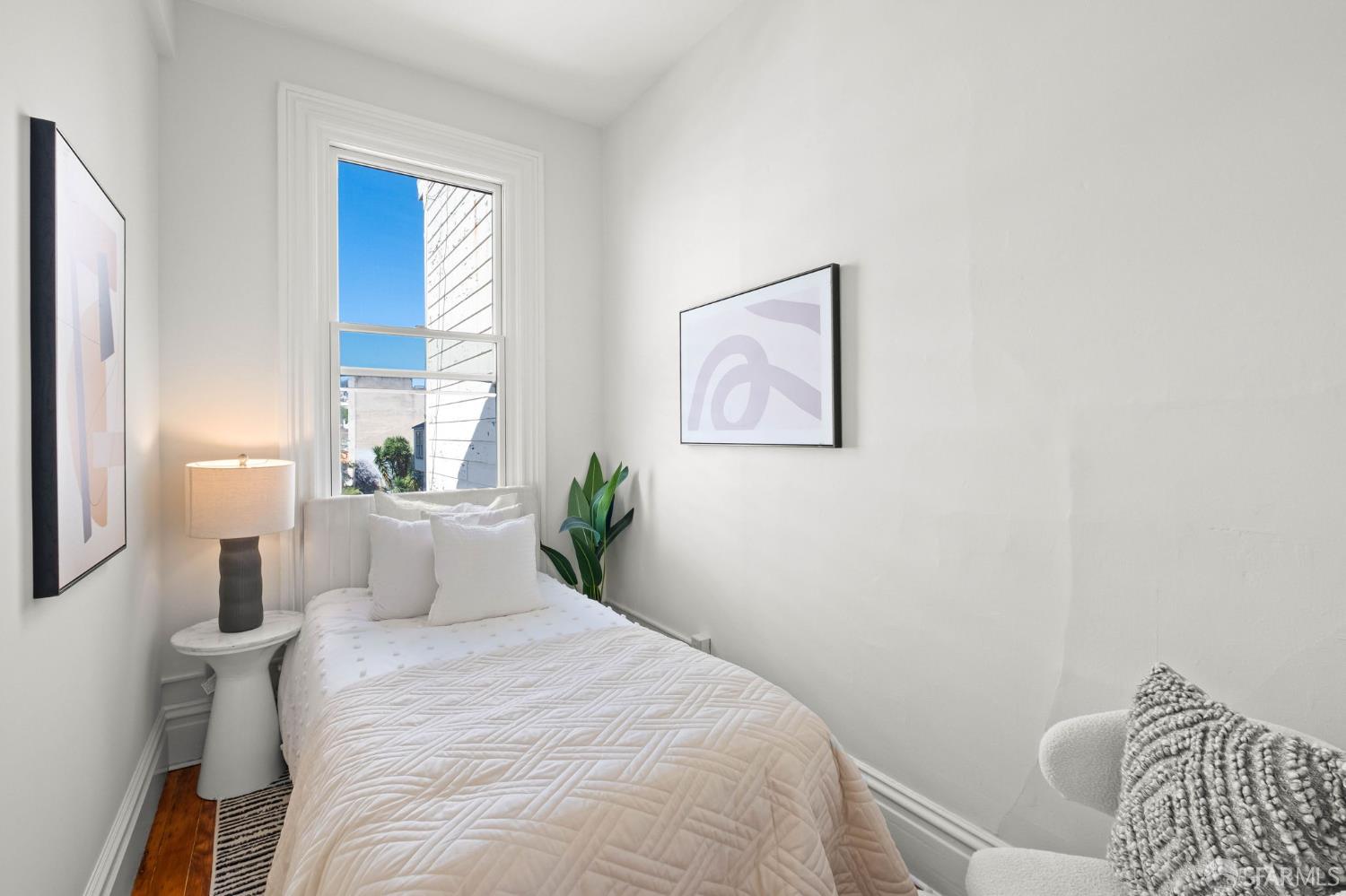 Detail Gallery Image 25 of 79 For 569 Capp St, San Francisco,  CA 94110 - 5 Beds | 3 Baths