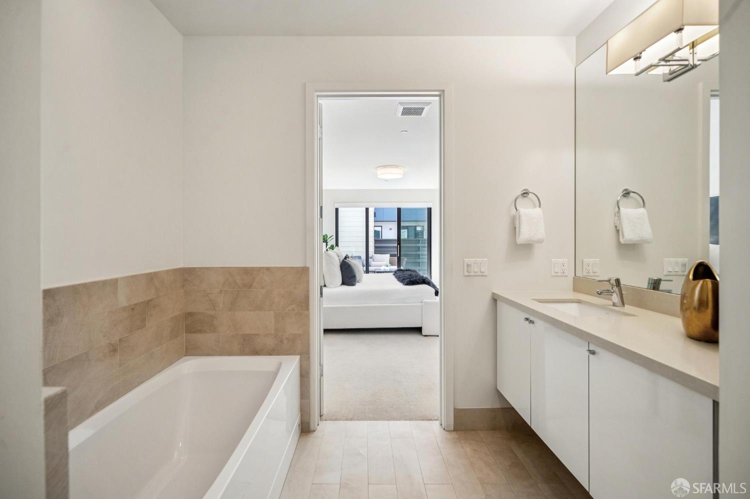 Photo #28: 426115489 Listing: Photo #28