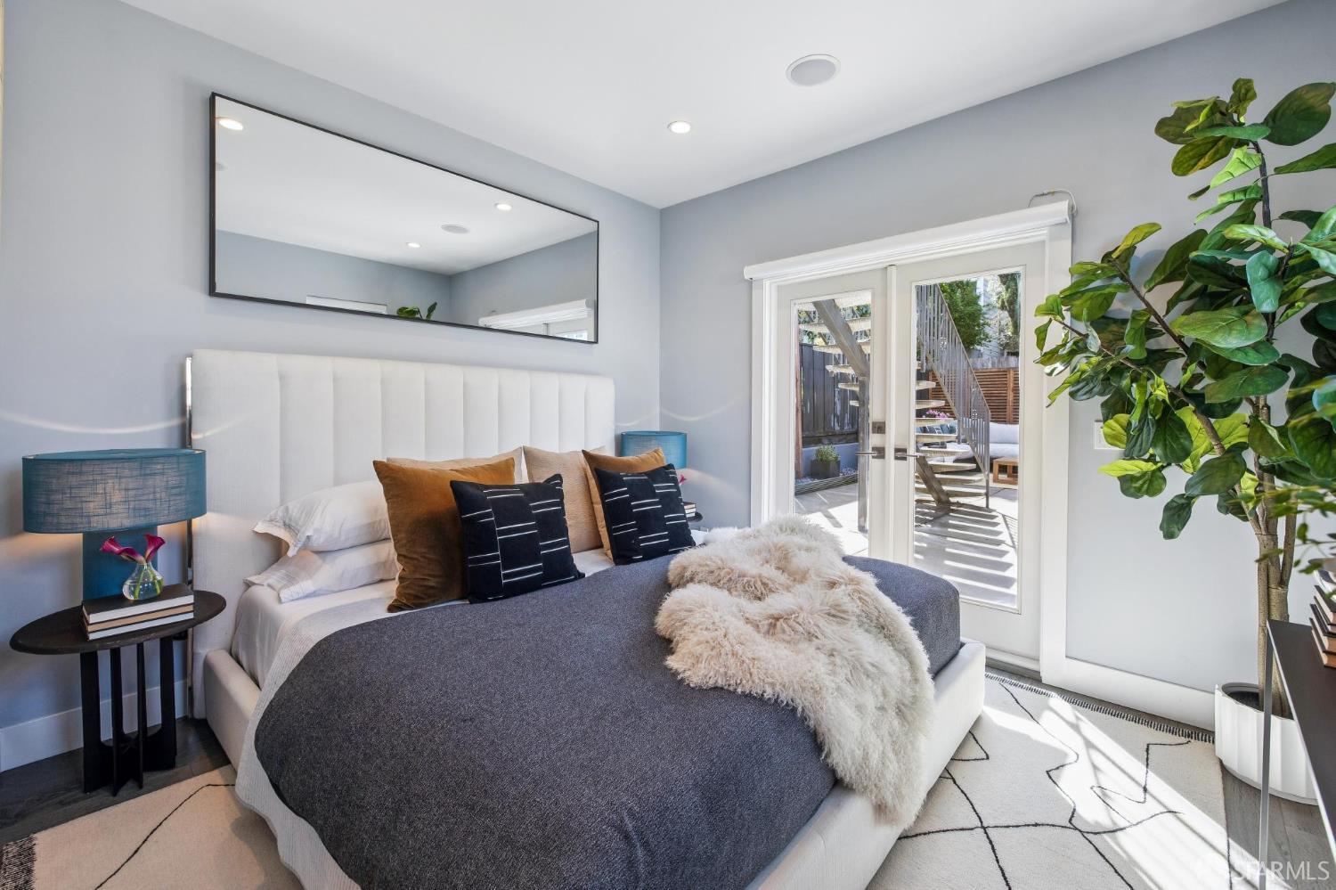 Detail Gallery Image 13 of 43 For 456 Kansas St #1,  San Francisco,  CA 94107 - 3 Beds | 2 Baths