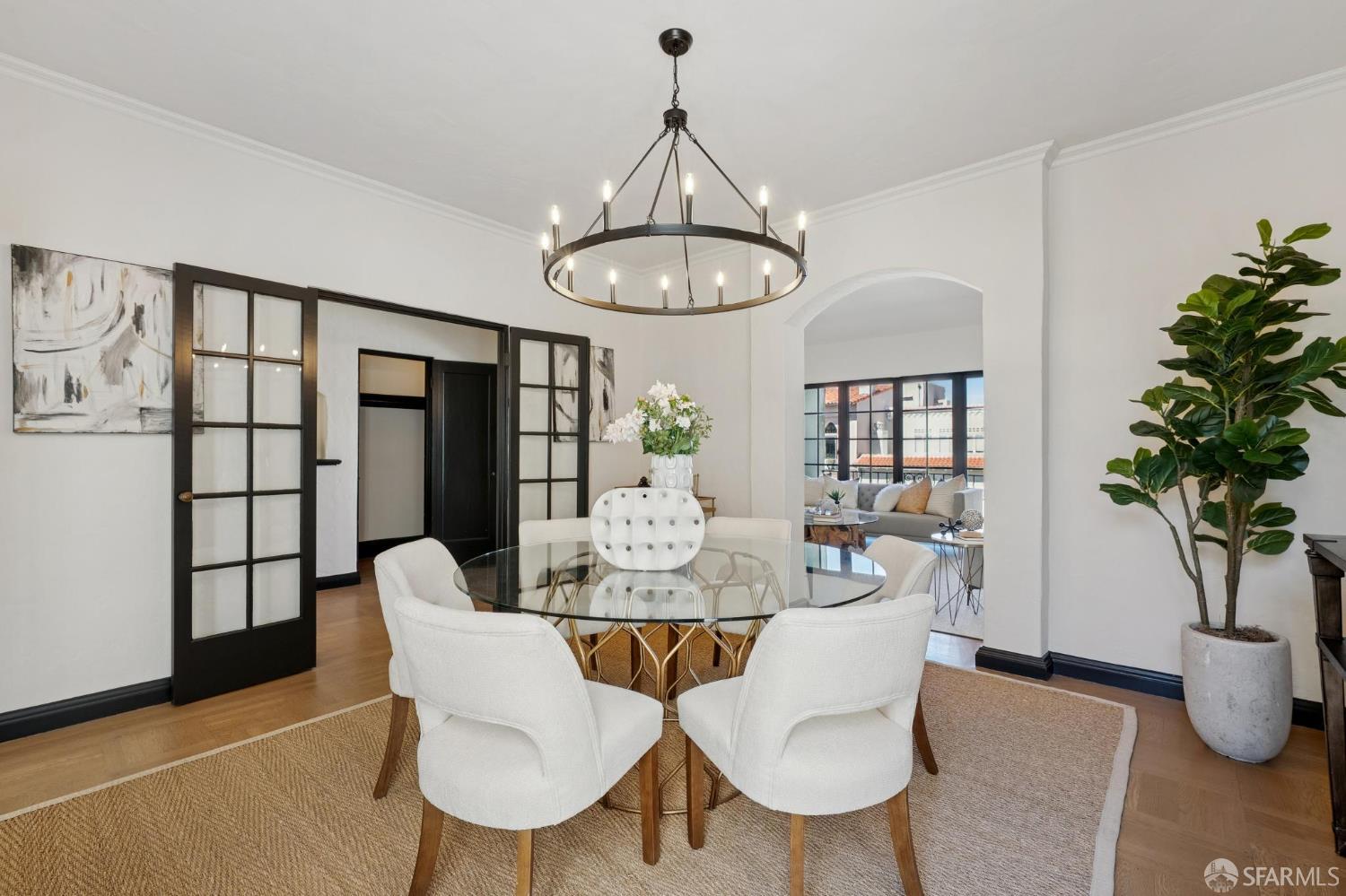 Detail Gallery Image 12 of 62 For 2335 Bay St, San Francisco,  CA 94123 - – Beds | – Baths