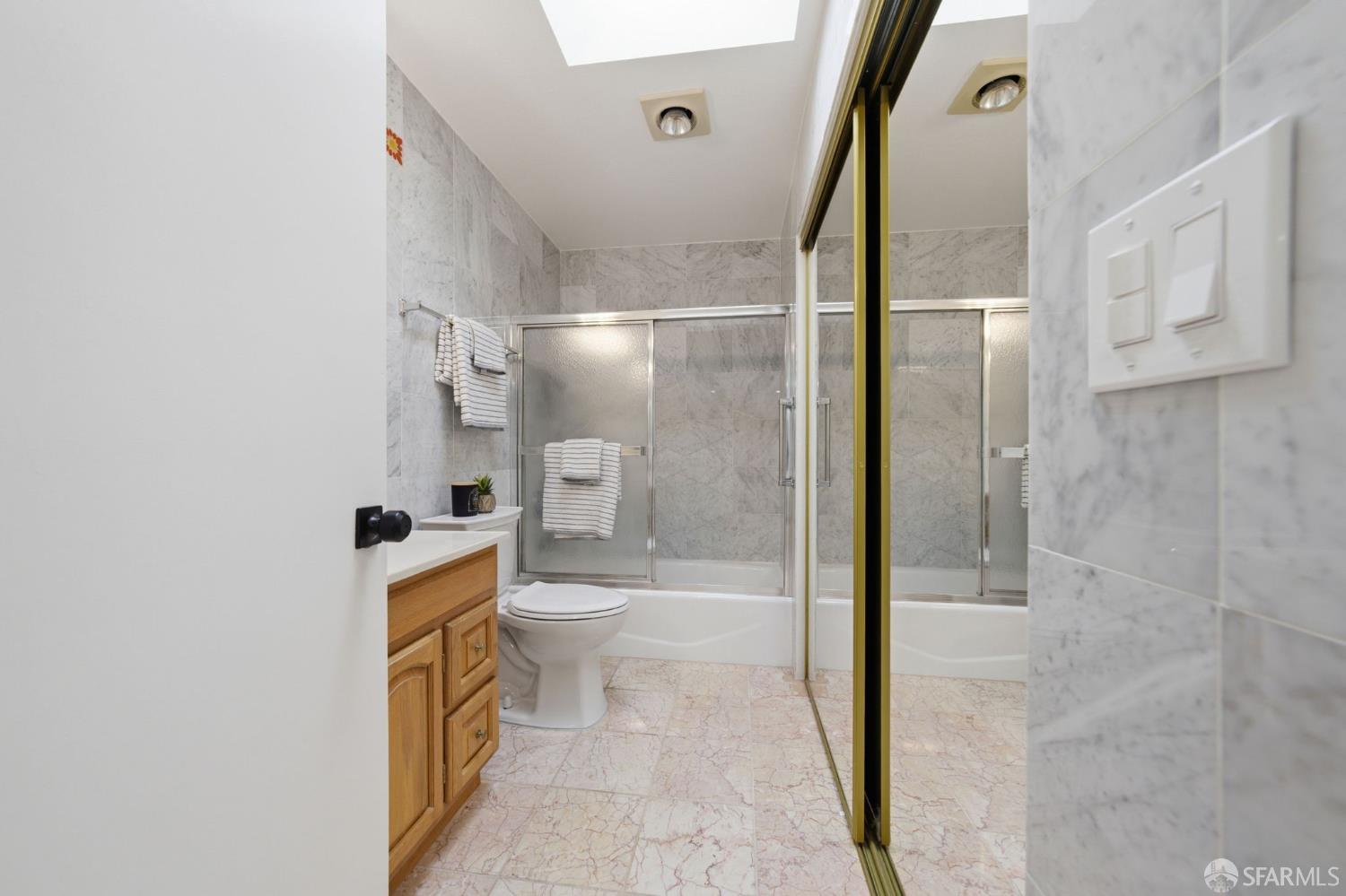 Detail Gallery Image 45 of 78 For 1998 14th Ave, San Francisco,  CA 94116 - 3 Beds | 3 Baths