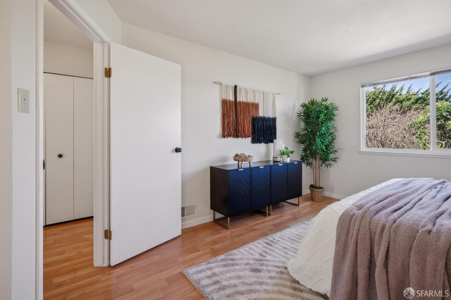 Detail Gallery Image 34 of 64 For 1226 Felton St, San Francisco,  CA 94134 - 5 Beds | 3 Baths