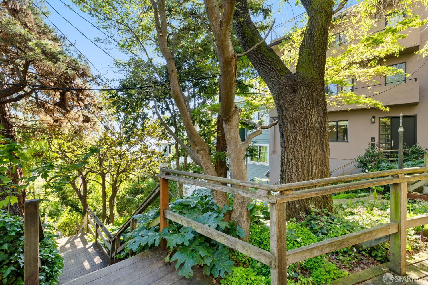 Detail Gallery Image 55 of 64 For 1360 Montgomery St #2,  San Francisco,  CA 94133 - 1 Beds | 1 Baths