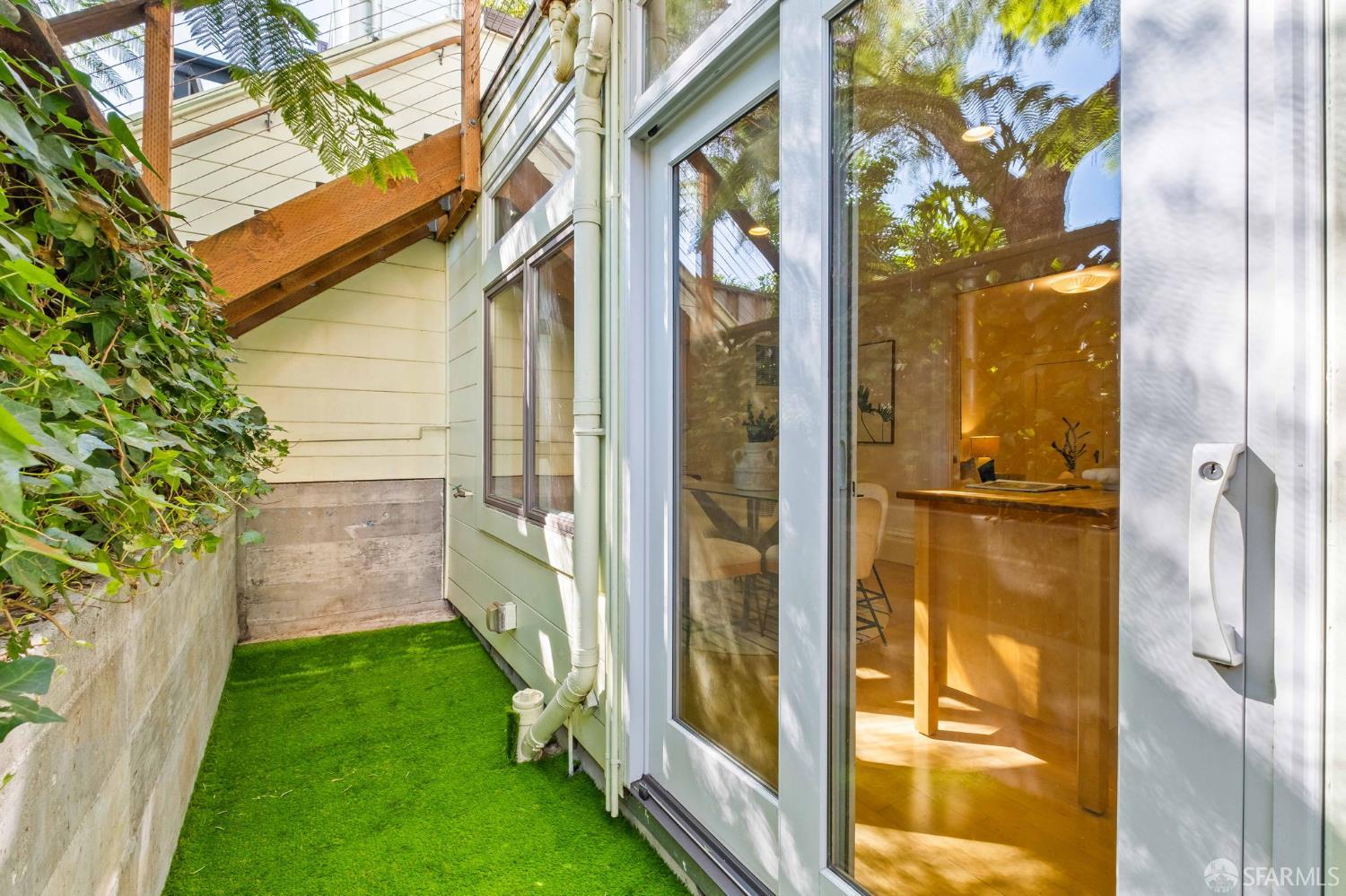 Detail Gallery Image 44 of 59 For 569 Capp St, San Francisco,  CA 94110 - – Beds | – Baths