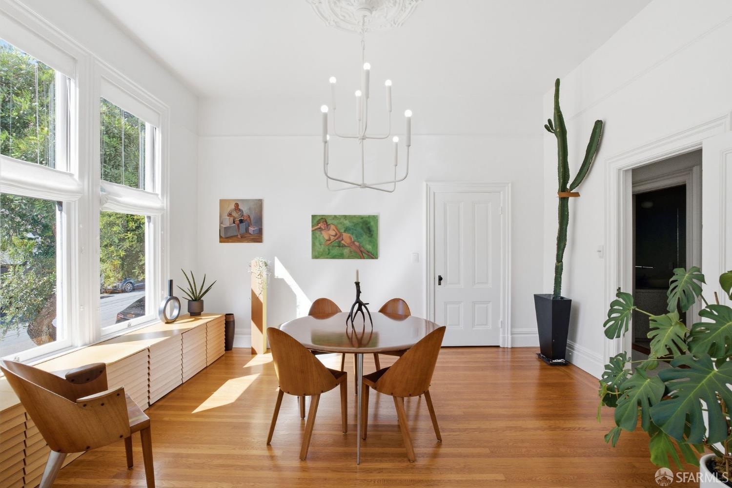 Detail Gallery Image 5 of 32 For 2698 Sutter St, San Francisco,  CA 94115 - 2 Beds | 1/1 Baths