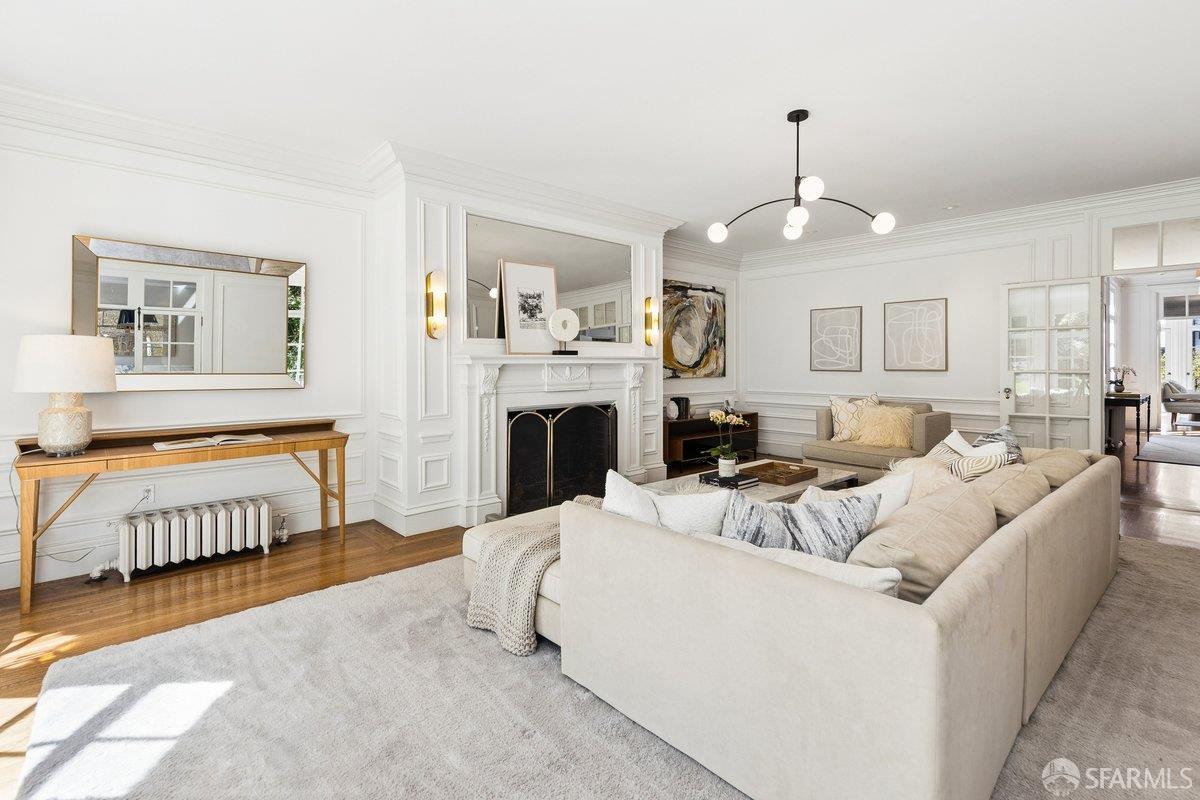 Detail Gallery Image 19 of 76 For 2649 Green St, San Francisco,  CA 94123 - 6 Beds | 6/1 Baths