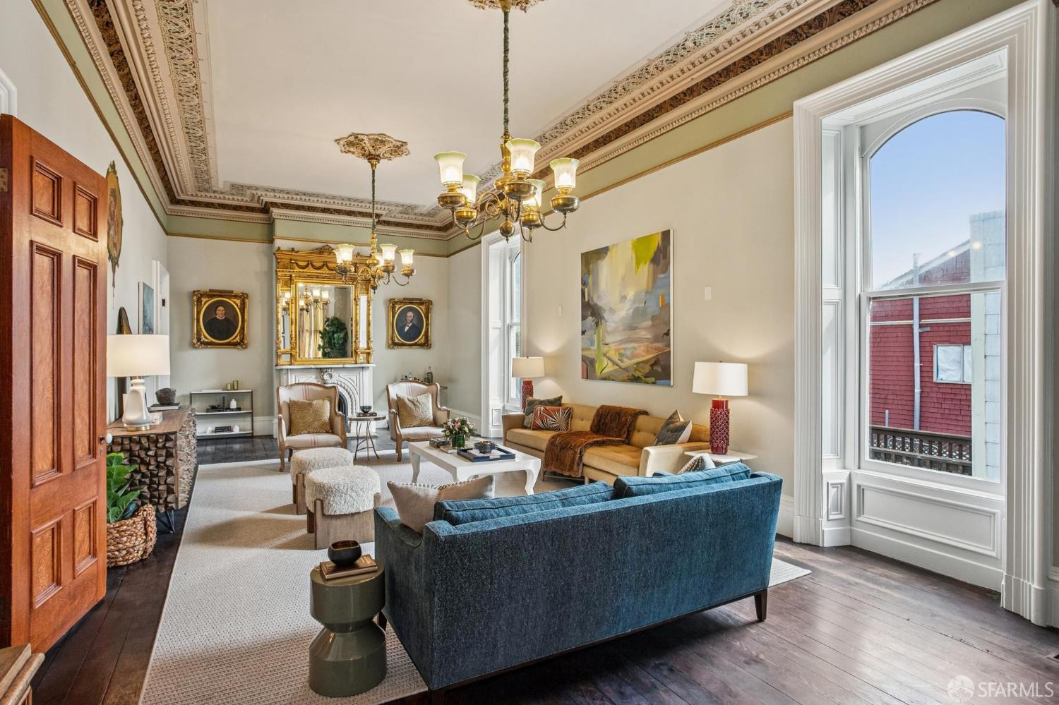 Detail Gallery Image 2 of 69 For 1556 Revere Ave, San Francisco,  CA 94124 - 5 Beds | 3 Baths