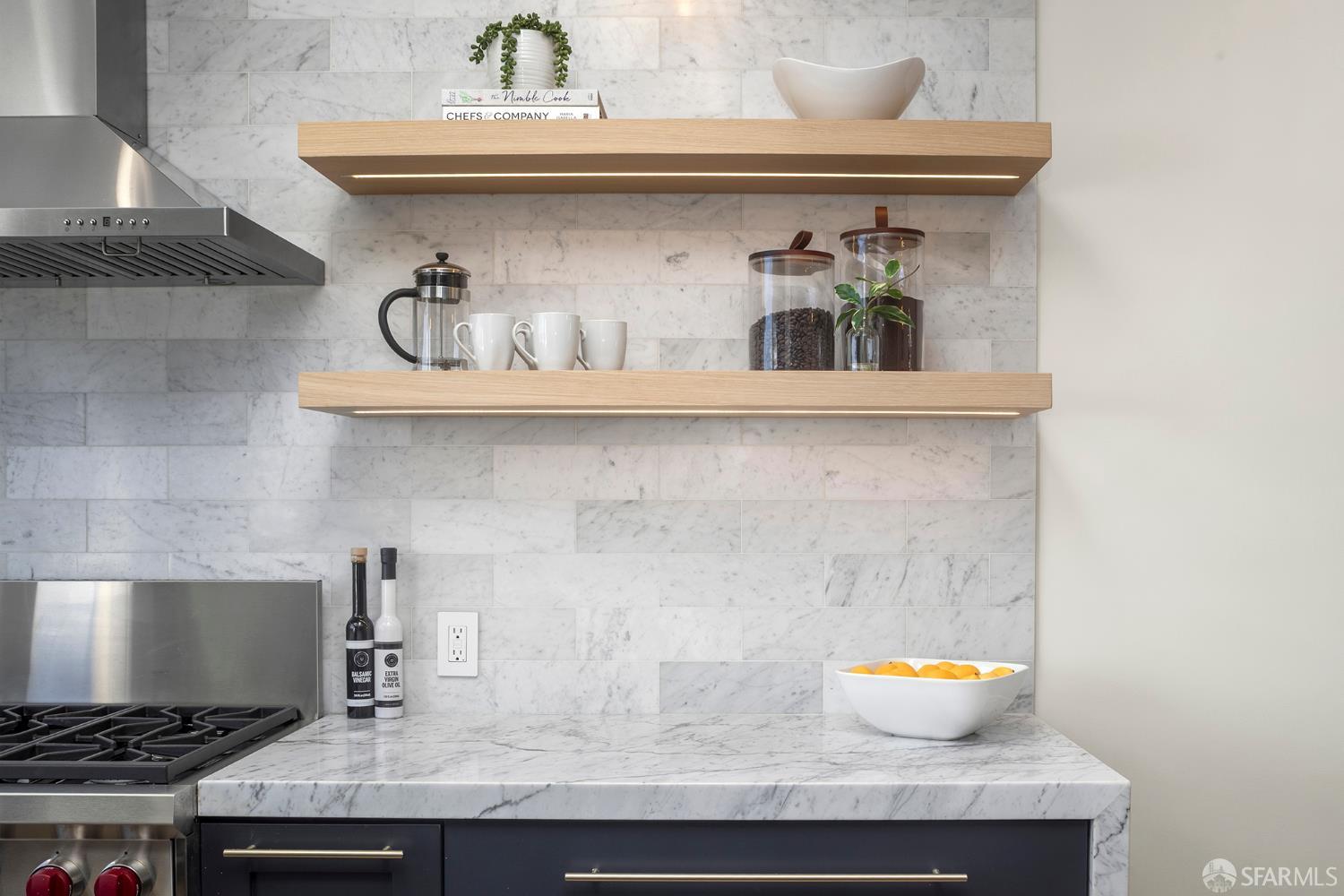 Detail Gallery Image 9 of 61 For 3036 Pierce St, San Francisco,  CA 94123 - 3 Beds | 2 Baths