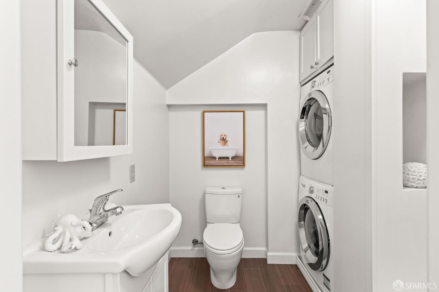 Detail Gallery Image 12 of 59 For 569 Capp St, San Francisco,  CA 94110 - – Beds | – Baths