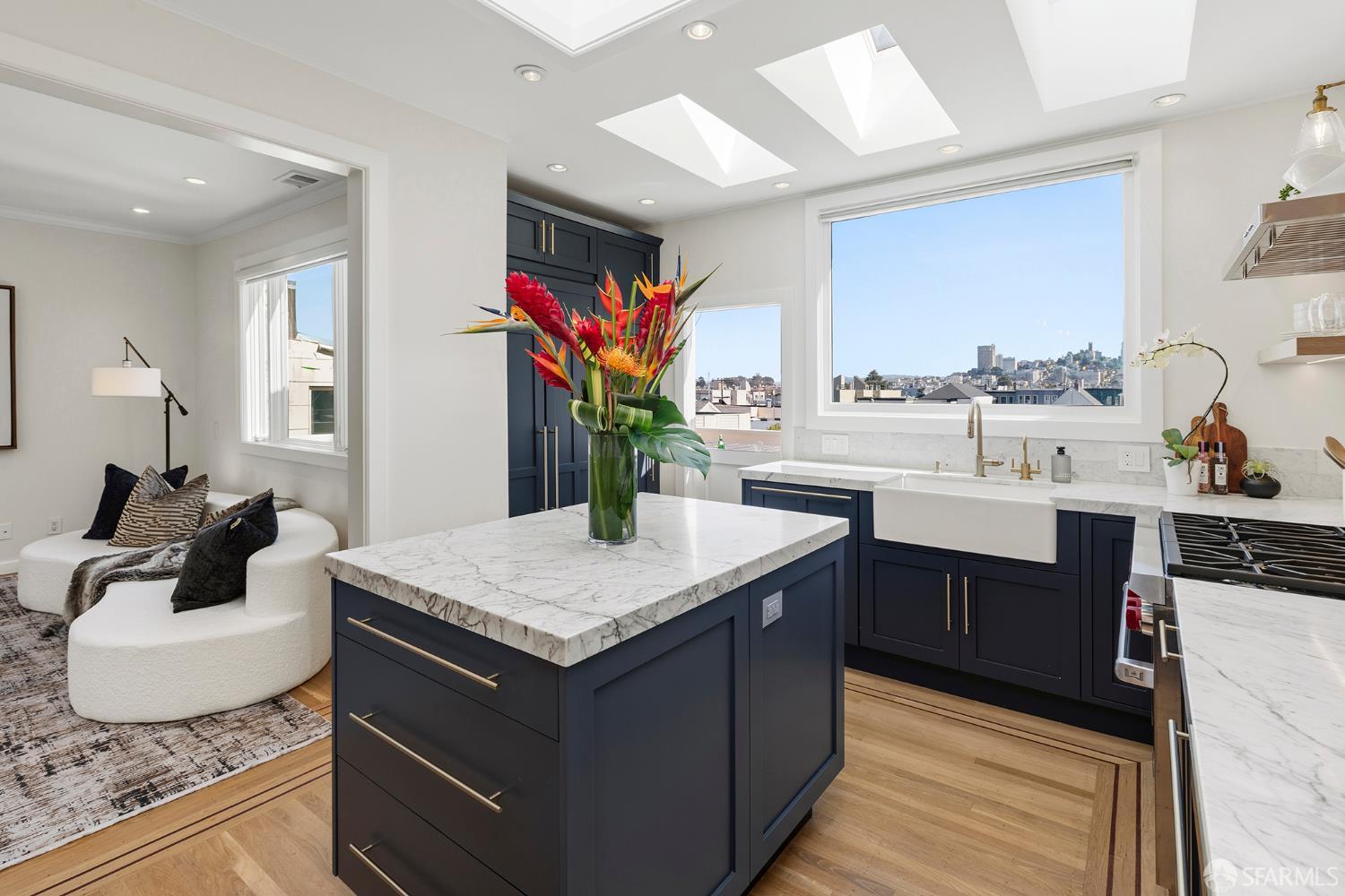 Detail Gallery Image 18 of 61 For 3036 Pierce St, San Francisco,  CA 94123 - 3 Beds | 2 Baths