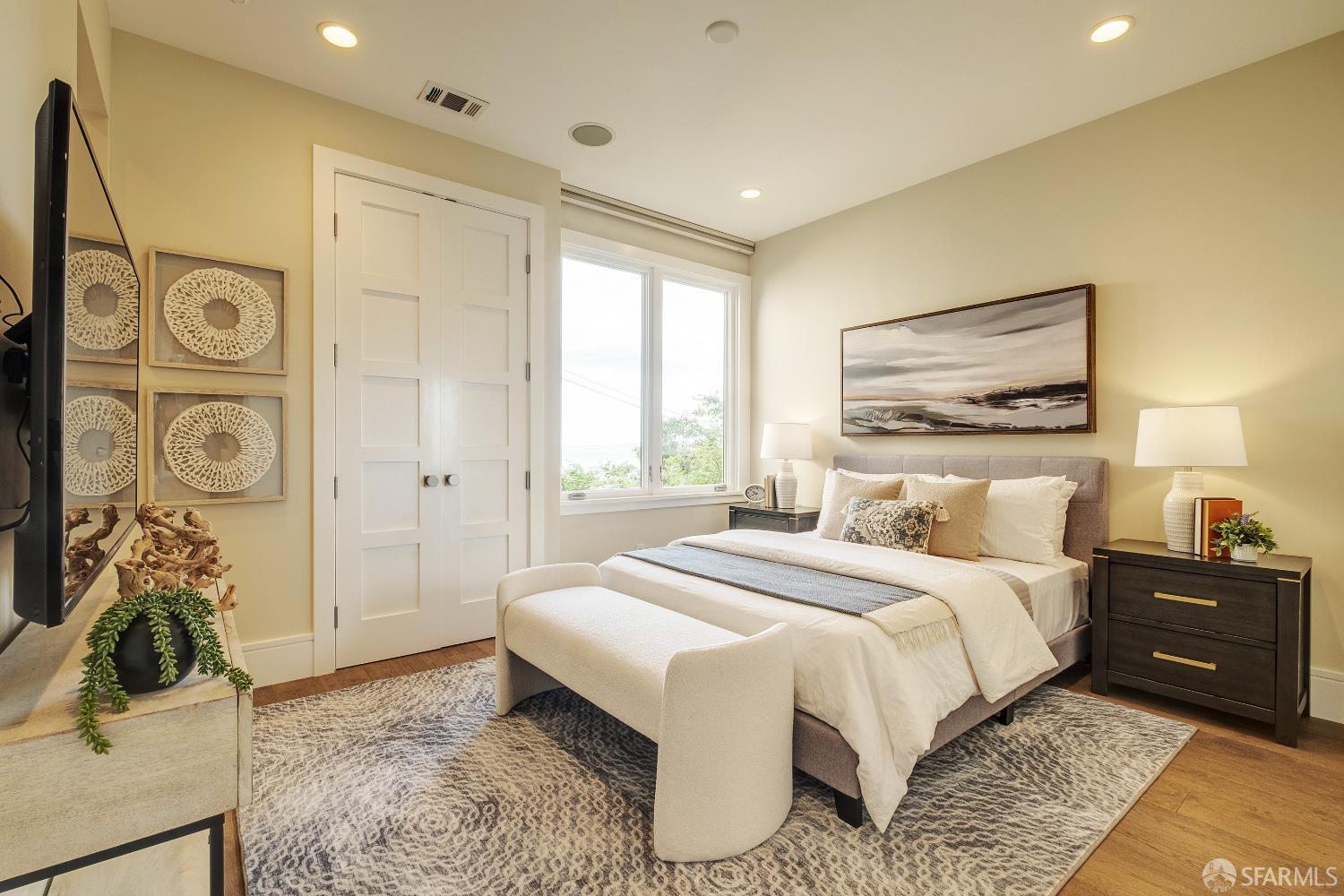 Detail Gallery Image 17 of 43 For 1041 Filbert St, San Francisco,  CA 94133 - 2 Beds | 1/1 Baths