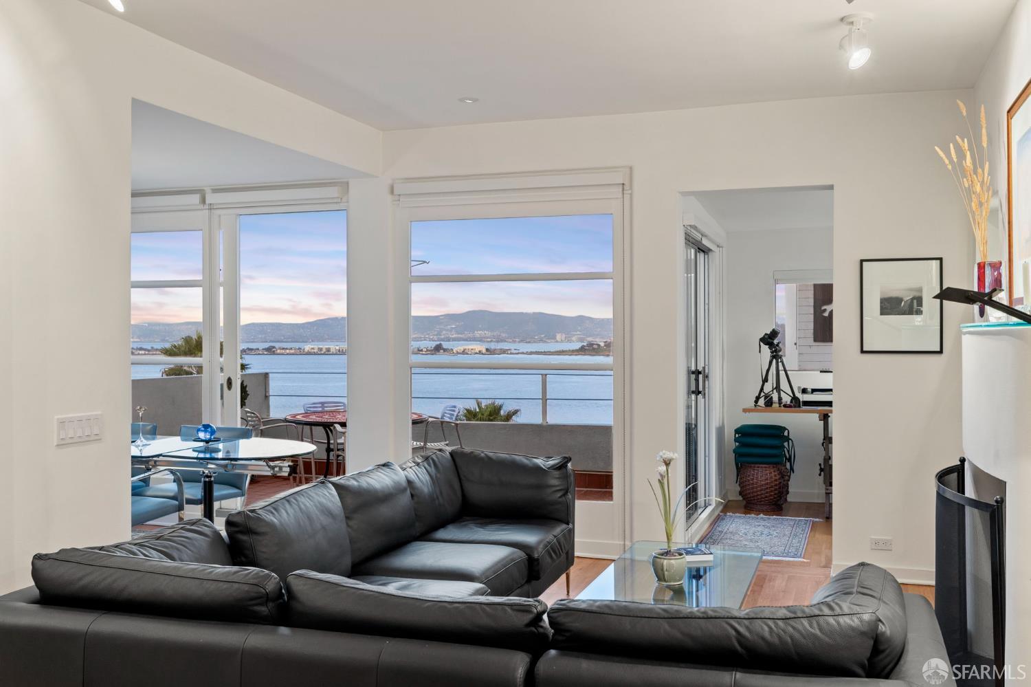 Detail Gallery Image 8 of 64 For 1360 Montgomery St #2,  San Francisco,  CA 94133 - 1 Beds | 1 Baths