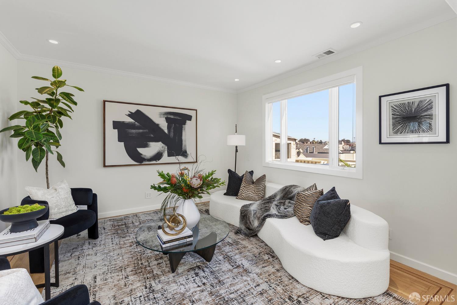 Detail Gallery Image 19 of 61 For 3036 Pierce St, San Francisco,  CA 94123 - 3 Beds | 2 Baths