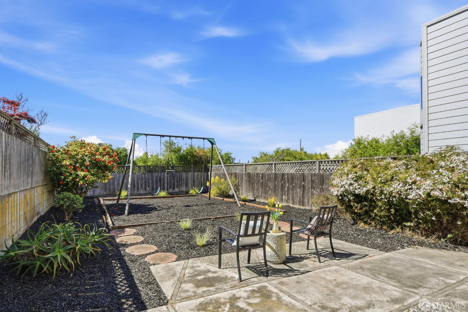 Detail Gallery Image 39 of 42 For 1627 22nd Ave, San Francisco,  CA 94122 - 2 Beds | 1/1 Baths