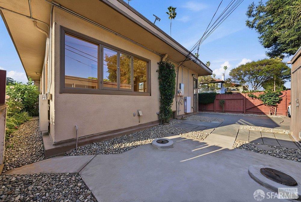 Detail Gallery Image 68 of 82 For 1208 Martin Ave, San Jose,  CA 95126 - 2 Beds | 2 Baths