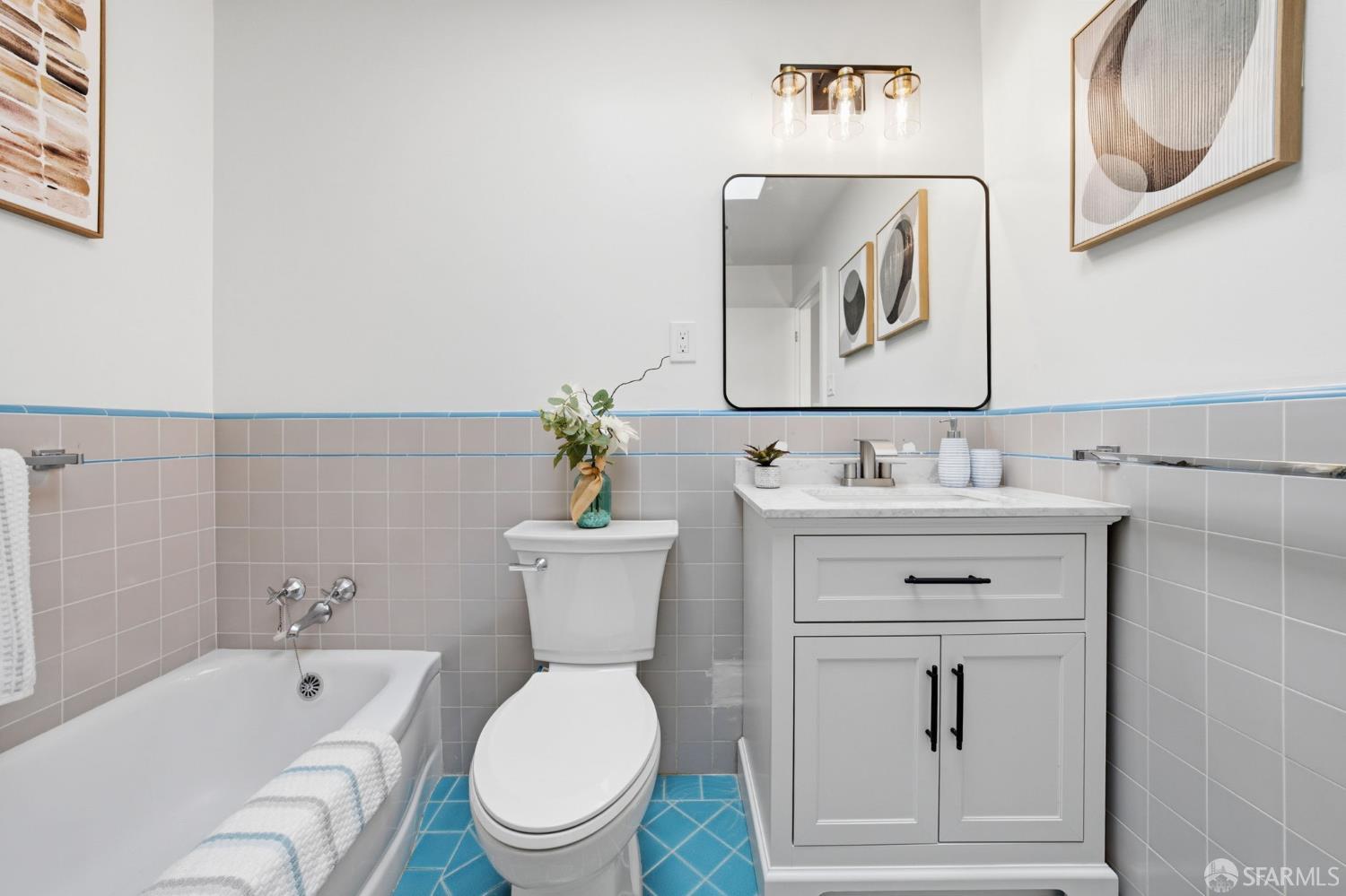 Detail Gallery Image 37 of 78 For 1998 14th Ave, San Francisco,  CA 94116 - 3 Beds | 3 Baths