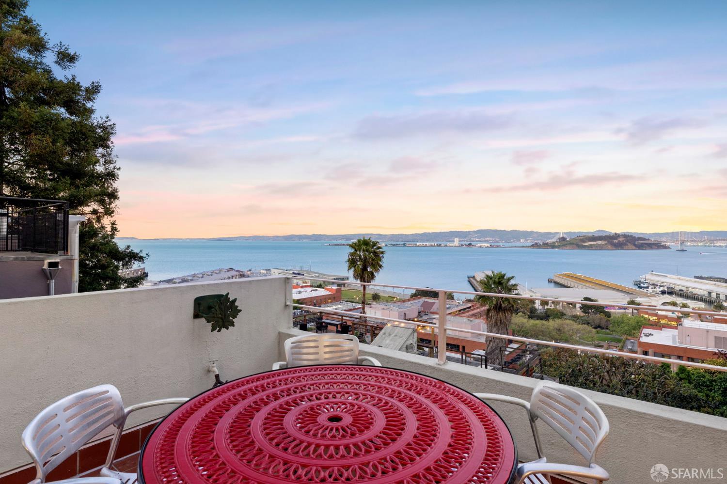 Detail Gallery Image 11 of 64 For 1360 Montgomery St #2,  San Francisco,  CA 94133 - 1 Beds | 1 Baths