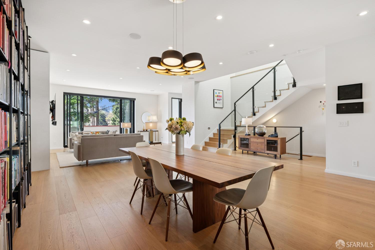 Detail Gallery Image 3 of 56 For 55 Hiliritas Ave, San Francisco,  CA 94131 - 4 Beds | 3/1 Baths