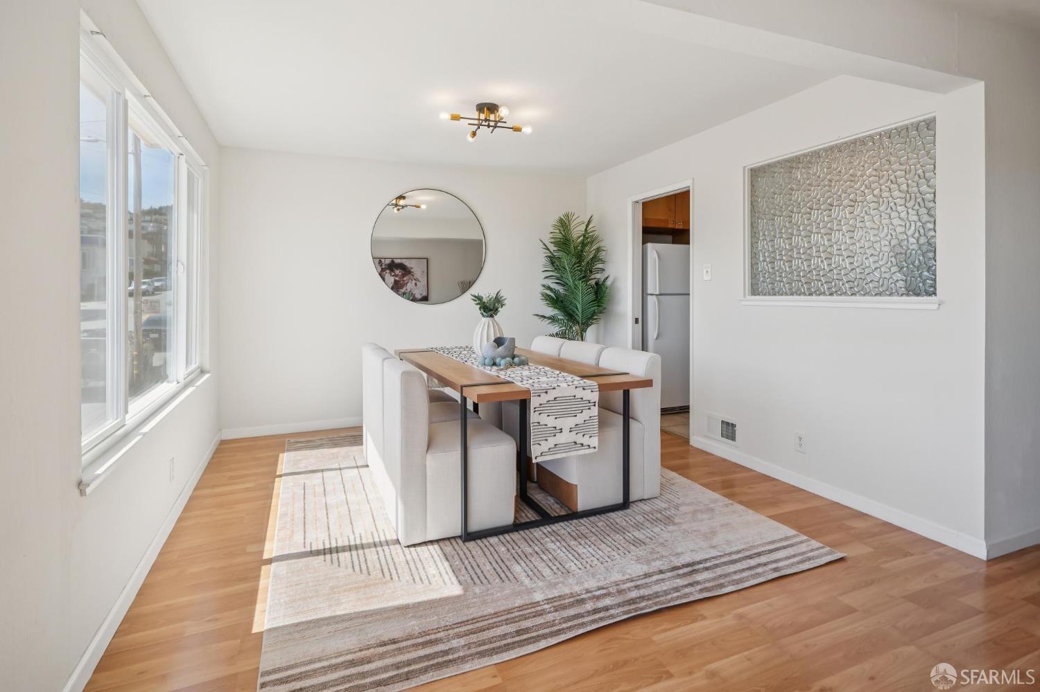 Detail Gallery Image 12 of 64 For 1226 Felton St, San Francisco,  CA 94134 - 5 Beds | 3 Baths