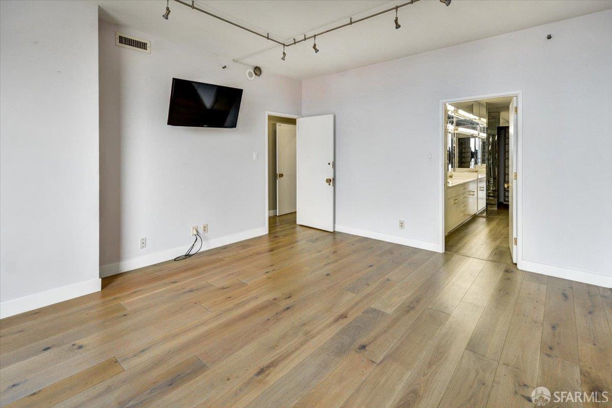 Detail Gallery Image 10 of 25 For 101 Lombard St 903w,  San Francisco,  CA 94111 - 2 Beds | 2 Baths