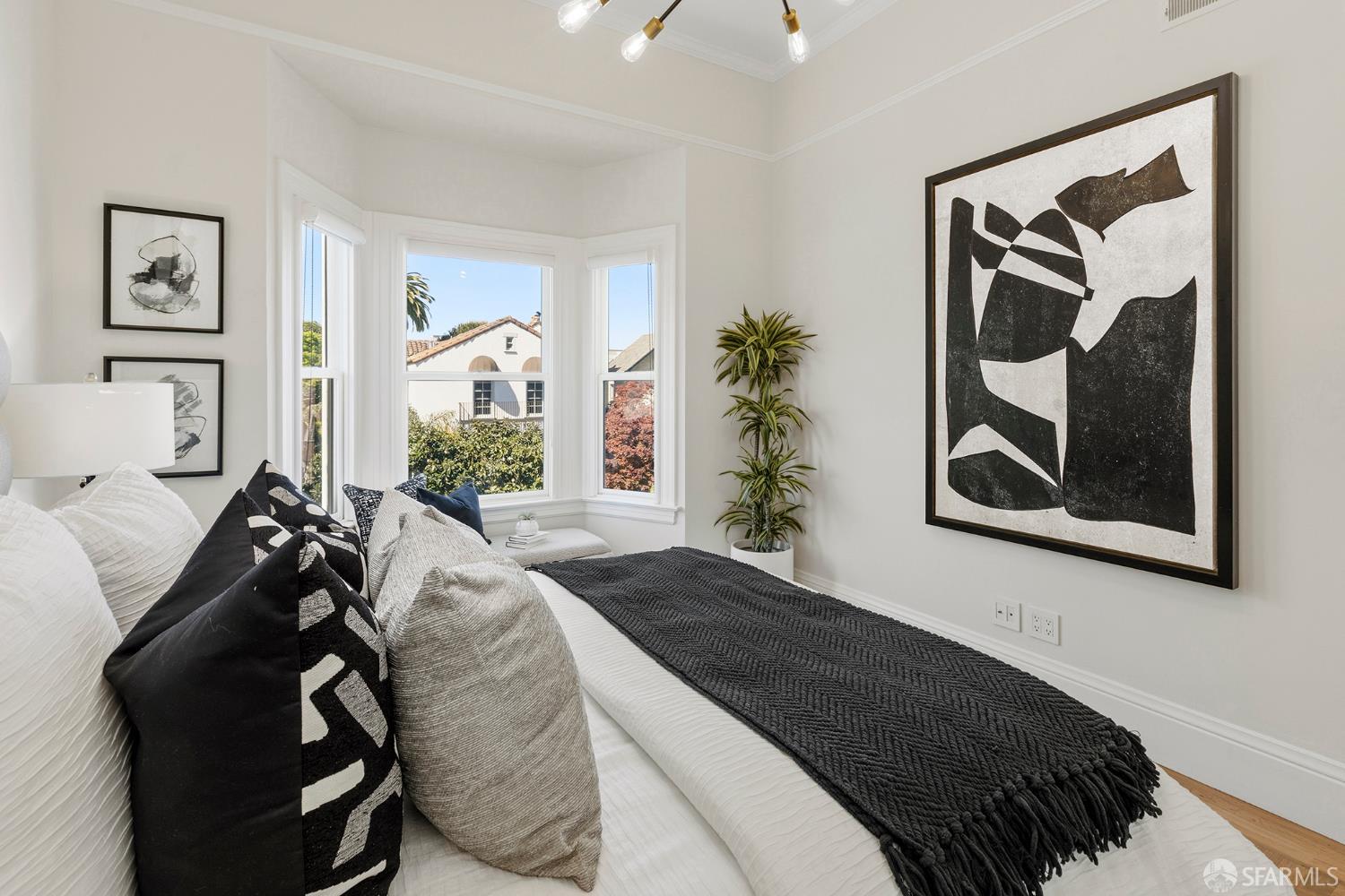 Detail Gallery Image 44 of 61 For 3036 Pierce St, San Francisco,  CA 94123 - 3 Beds | 2 Baths