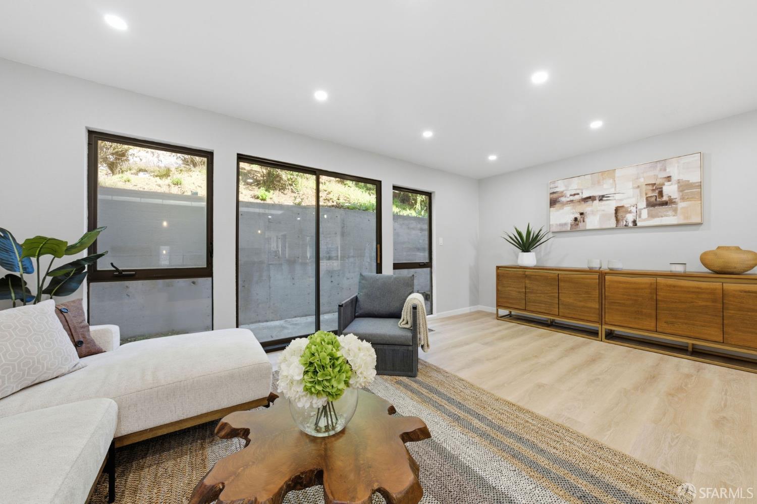 Detail Gallery Image 28 of 78 For 1998 14th Ave, San Francisco,  CA 94116 - 3 Beds | 3 Baths