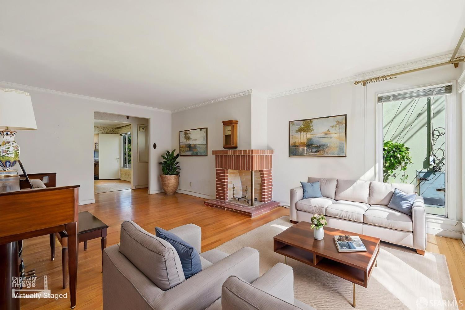 Detail Gallery Image 5 of 43 For 77 Lapham Way, San Francisco,  CA 94112 - 2 Beds | 1 Baths