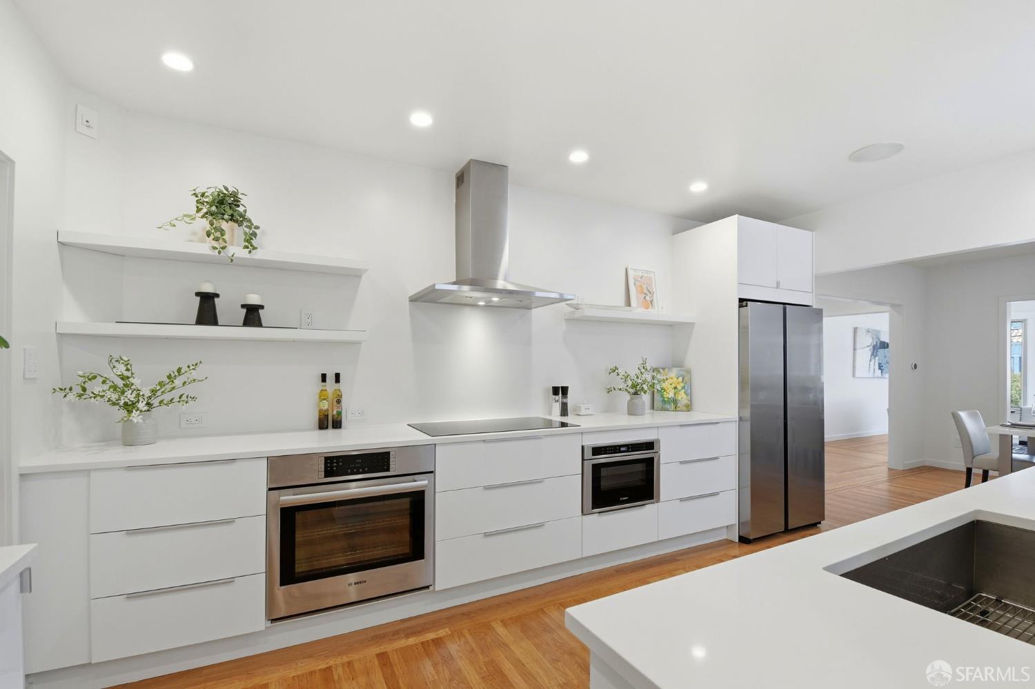 Detail Gallery Image 12 of 42 For 1627 22nd Ave, San Francisco,  CA 94122 - 2 Beds | 1/1 Baths