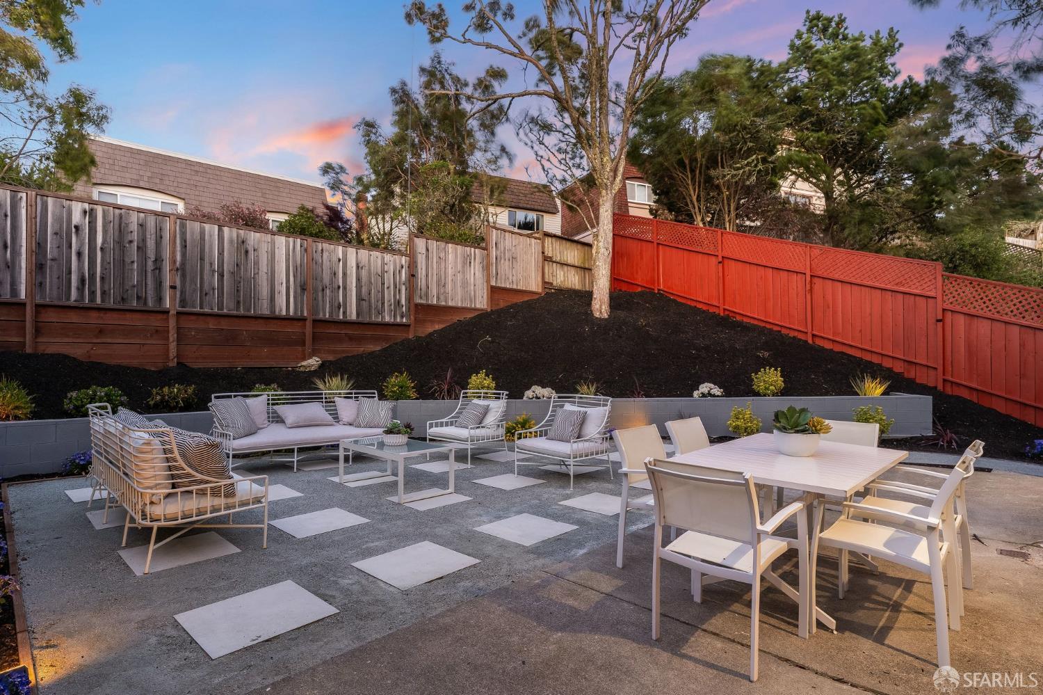 Detail Gallery Image 14 of 77 For 249 Gold Mine Dr, San Francisco,  CA 94131 - 4 Beds | 3 Baths