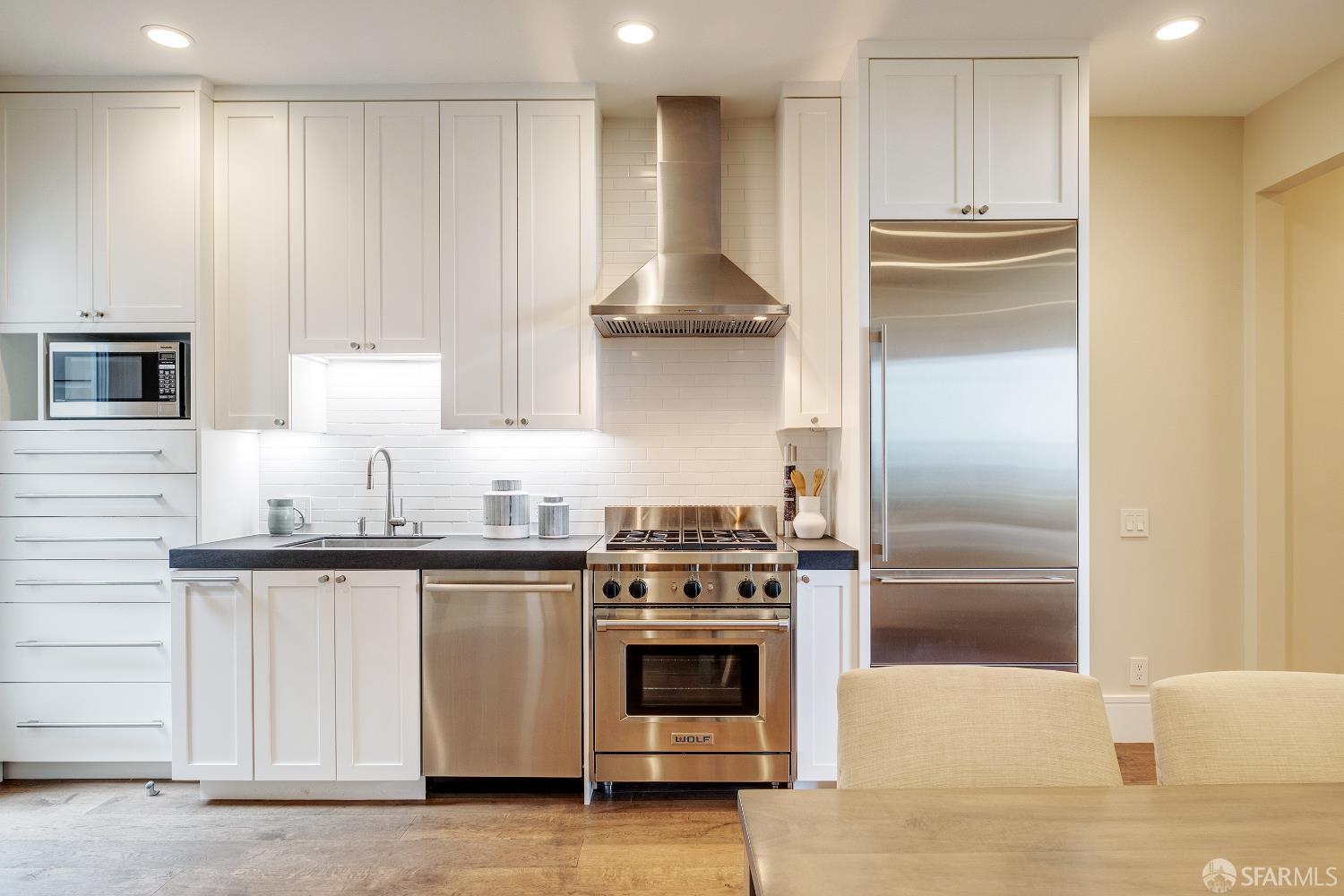 Detail Gallery Image 27 of 43 For 1041 Filbert St, San Francisco,  CA 94133 - 2 Beds | 1/1 Baths