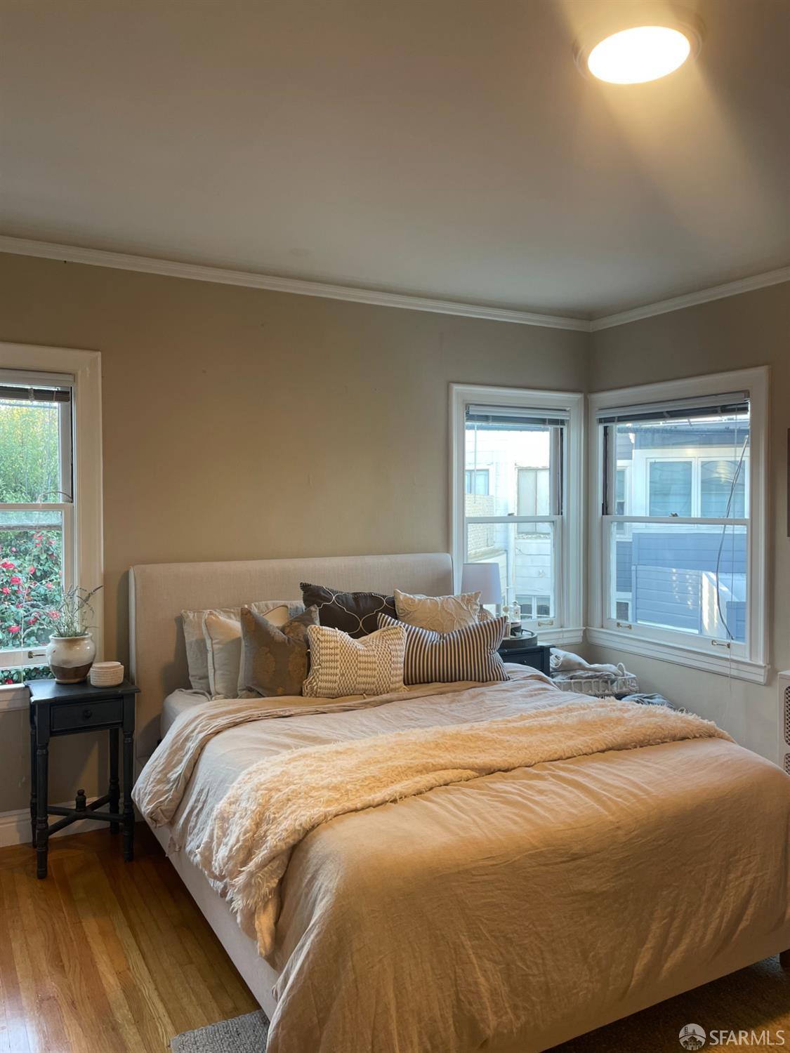 Detail Gallery Image 10 of 13 For 52 Casa Way, San Francisco,  CA 94123 - – Beds | – Baths