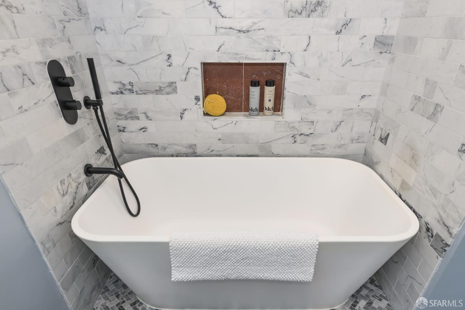 Detail Gallery Image 23 of 33 For 308 Shotwell St #2,  San Francisco,  CA 94110 - 2 Beds | 2 Baths