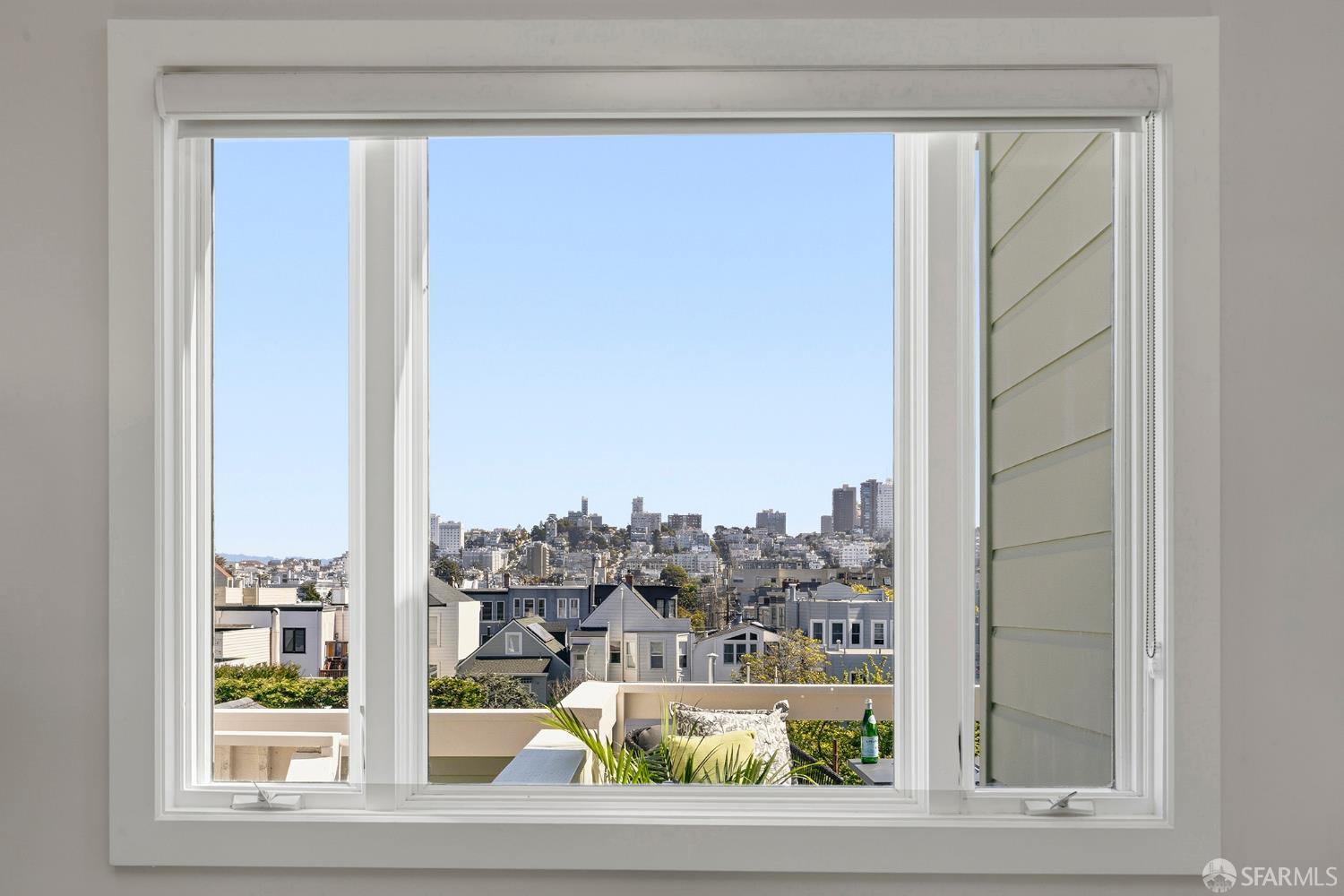 Detail Gallery Image 21 of 61 For 3036 Pierce St, San Francisco,  CA 94123 - 3 Beds | 2 Baths