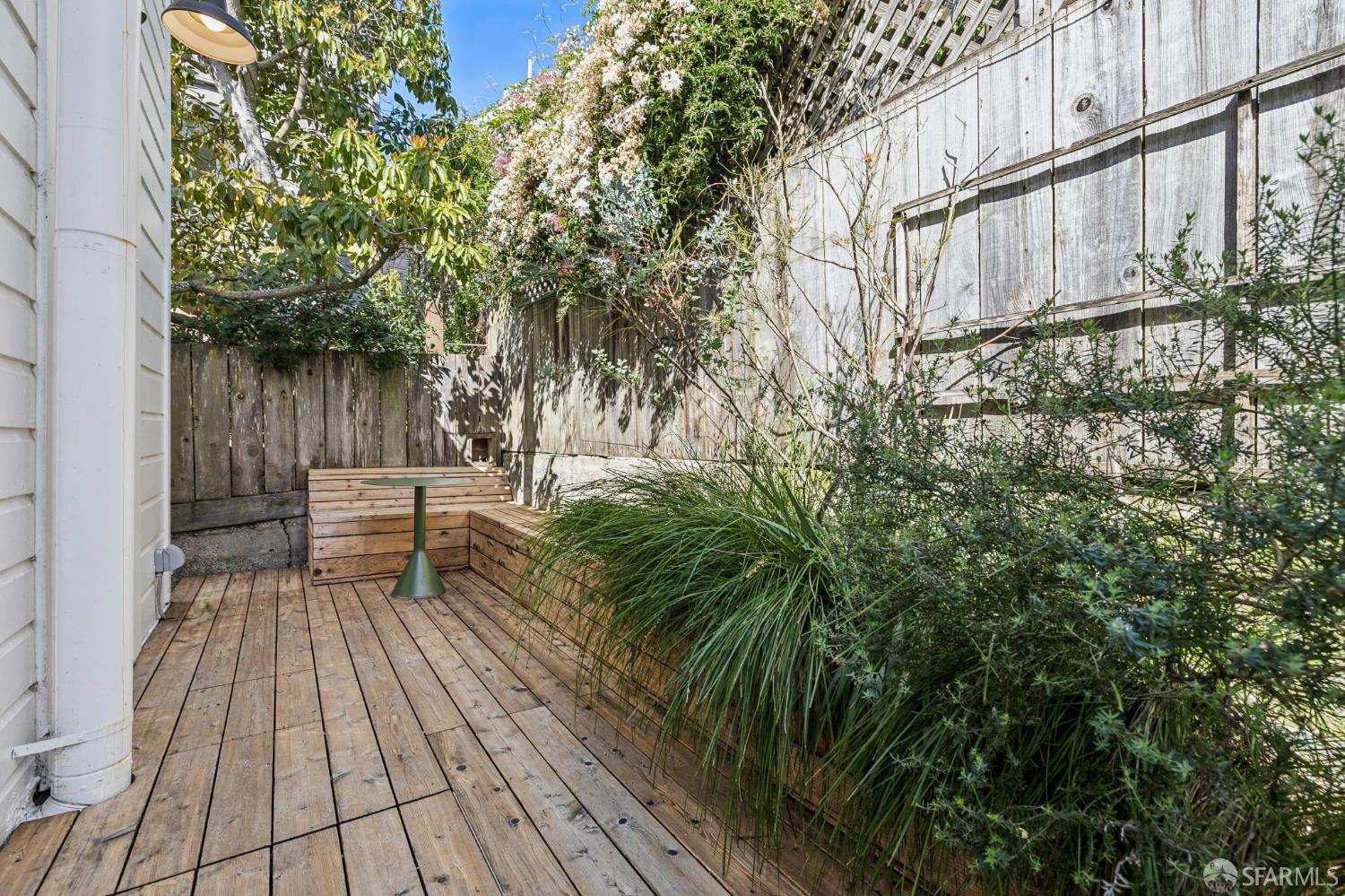 Detail Gallery Image 23 of 27 For 709 Eugenia Ave, San Francisco,  CA 94110 - 2 Beds | 1 Baths